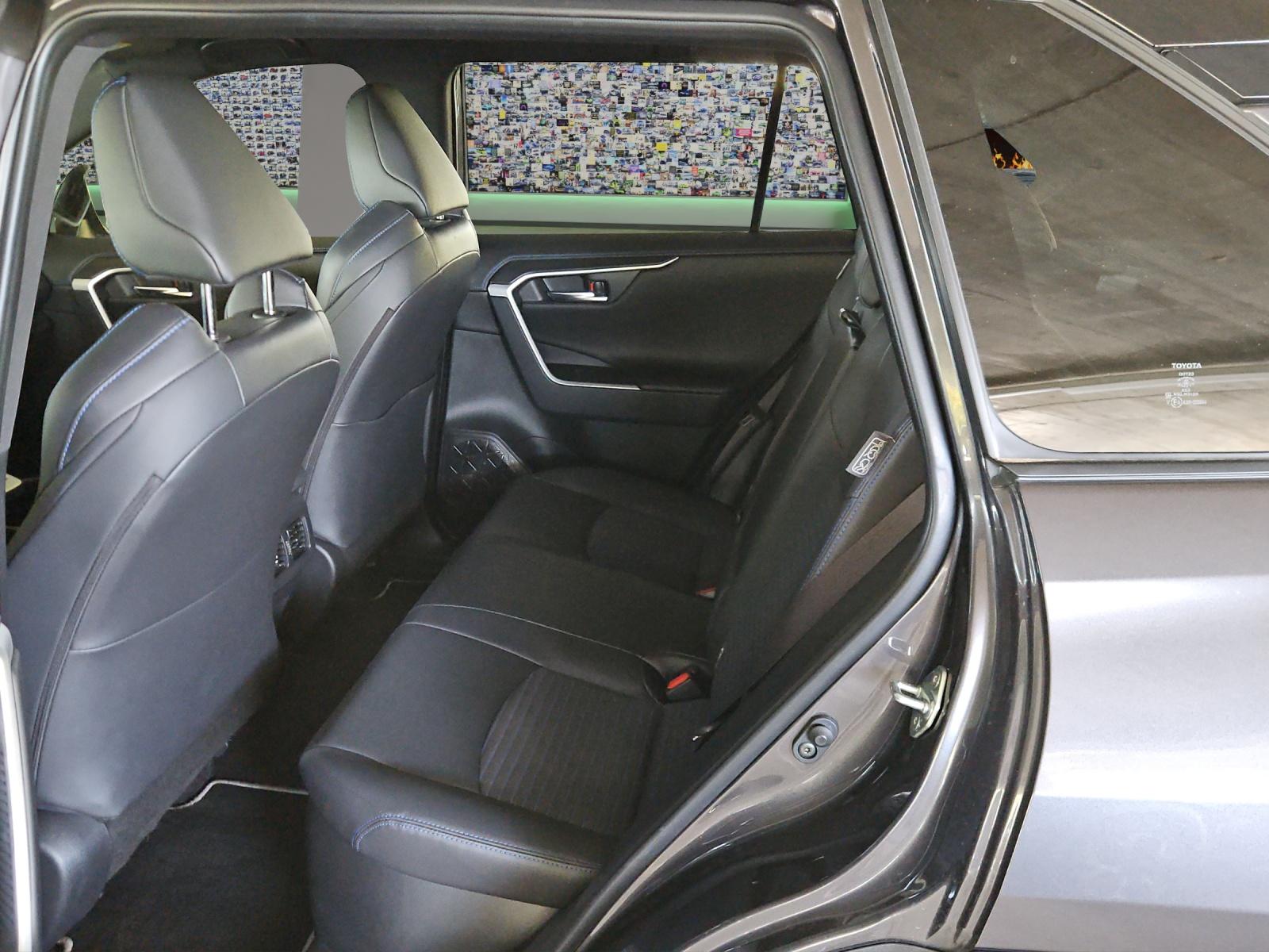 TOYOTA RAV4 2.5 HEV Style-image-9