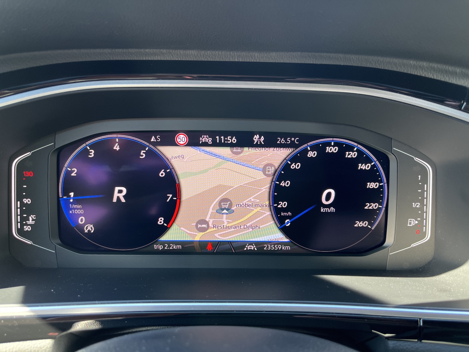 VW T-Roc 2.0 TSI R-Line DSG 4Motion-image-14