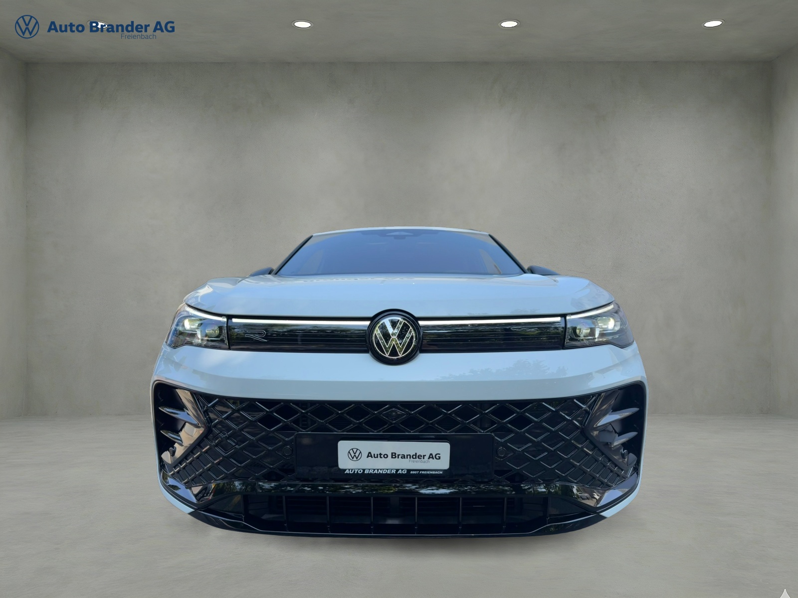 VW Tiguan 2.0 TSI DSG R-Line Plus 4Motion-image-6