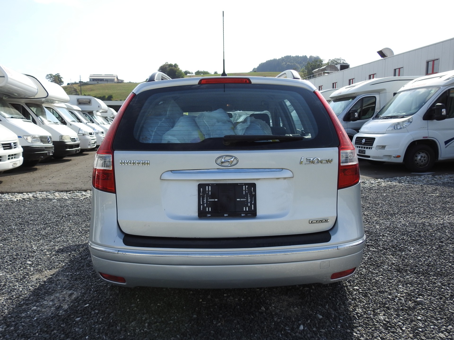 HYUNDAI i30 Wagon 1.6 CRDi Style-image-4