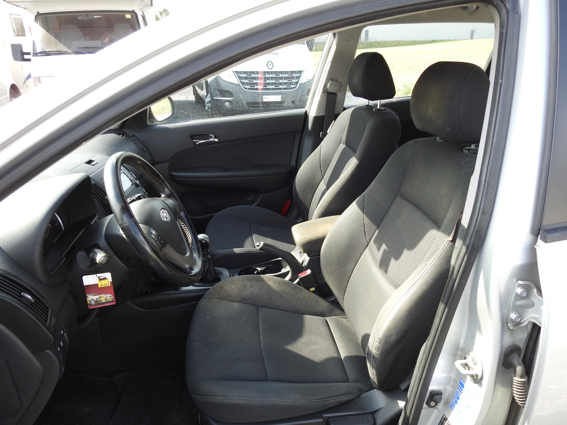 HYUNDAI i30 Wagon 1.6 CRDi Style-image-12