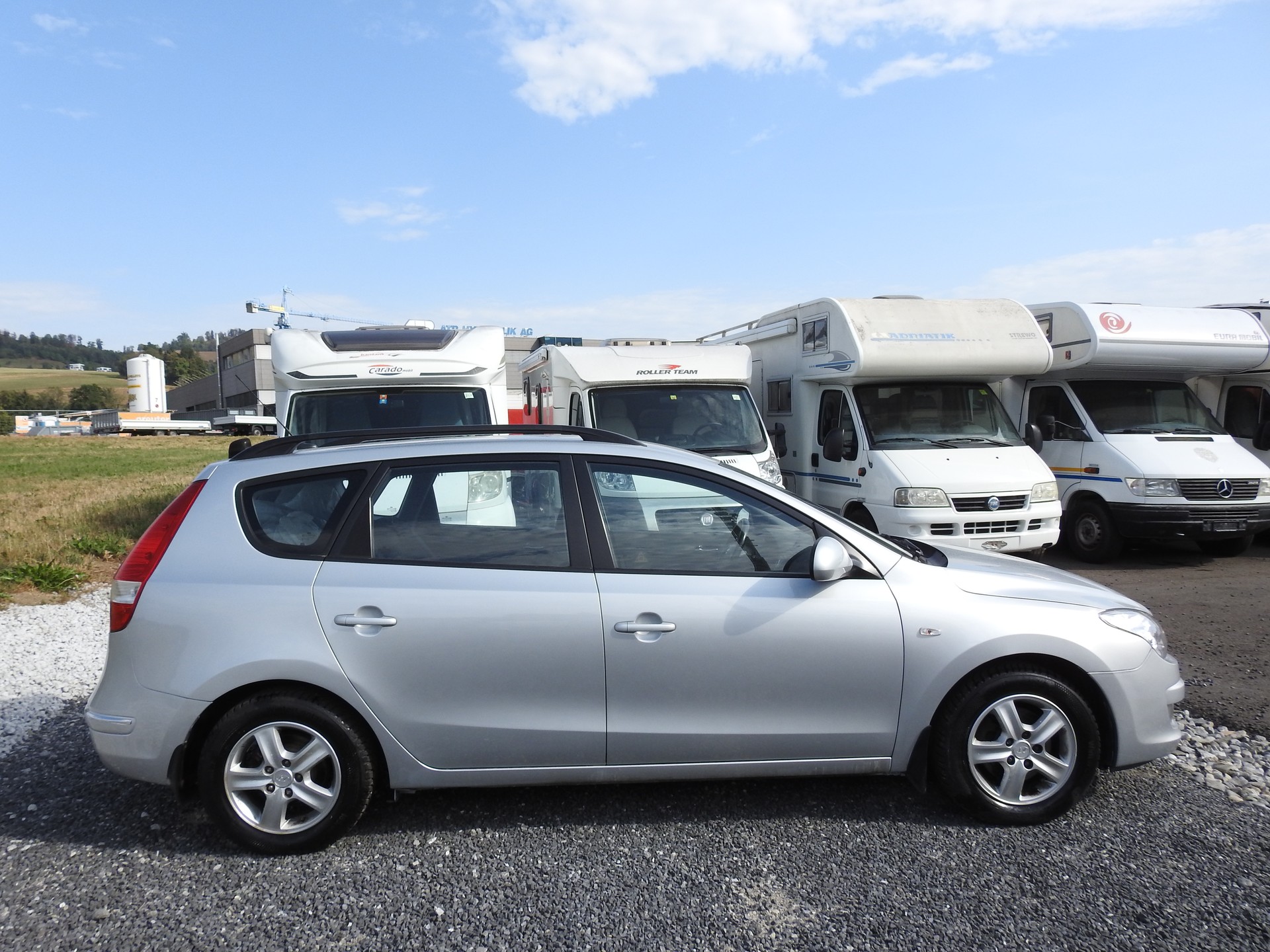 HYUNDAI i30 Wagon 1.6 CRDi Style-image-6