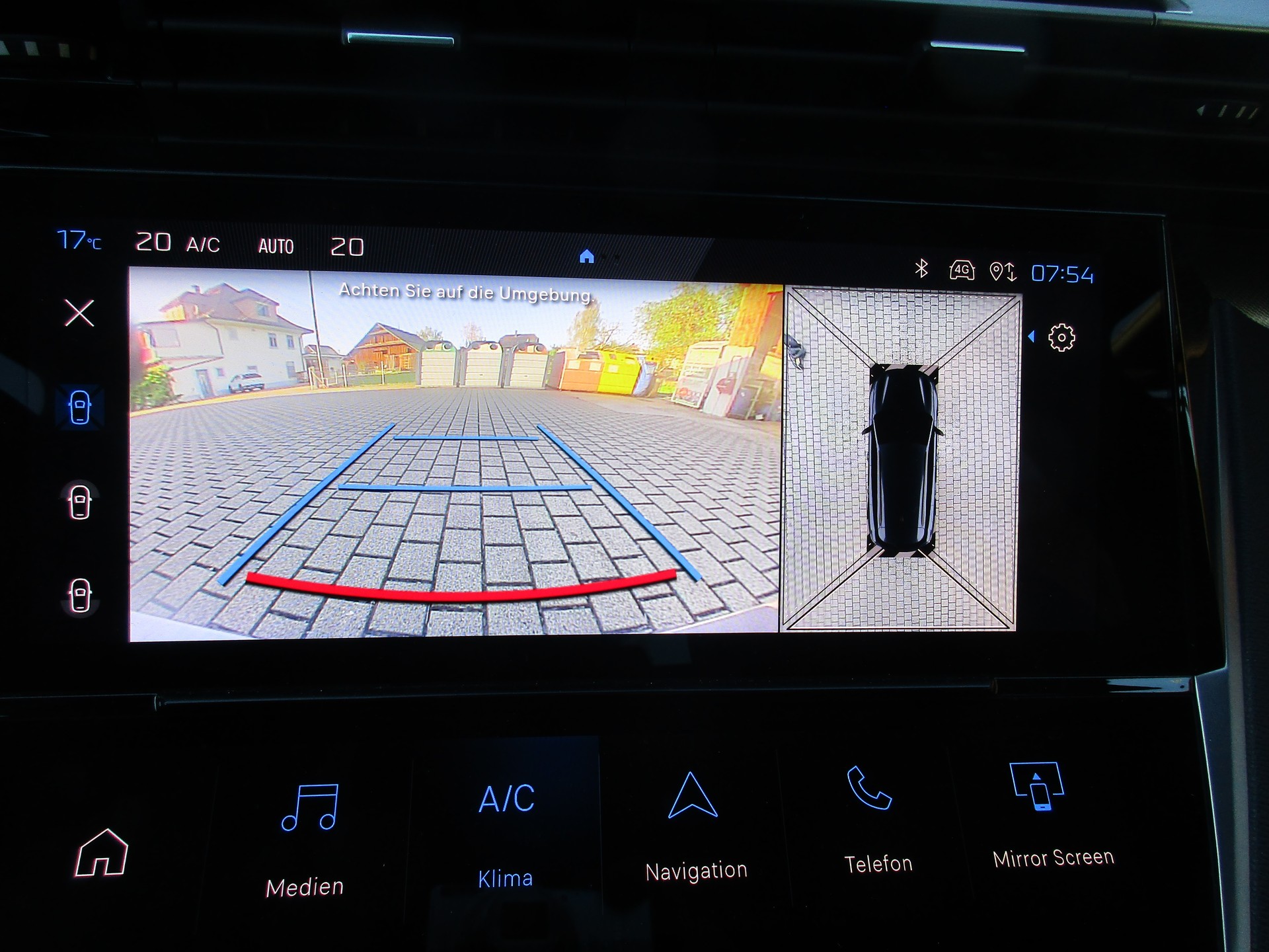 PEUGEOT 308 SW 1.6 PHEV 180 GT-image-9