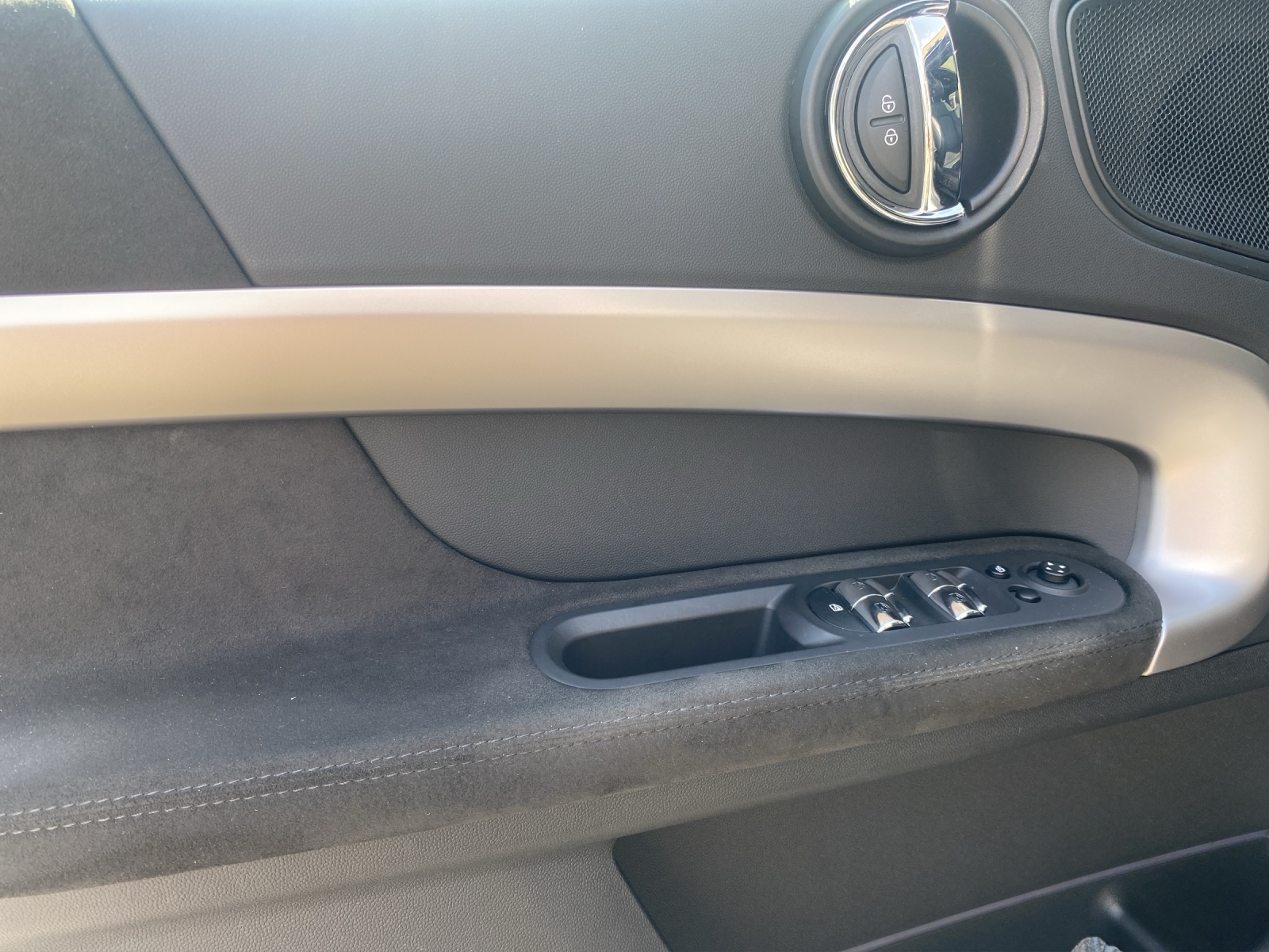 MINI Countryman F60 2.0i Cooper S SAG ALL4-image-19