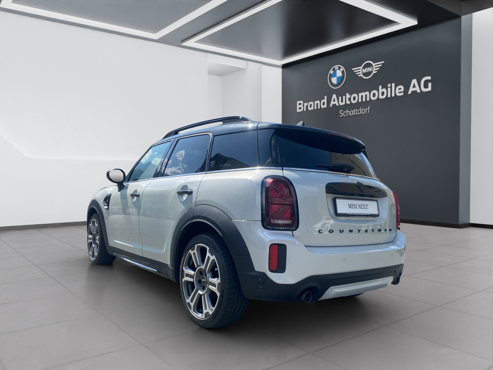 MINI Countryman F60 2.0i Cooper S SAG ALL4-image-2