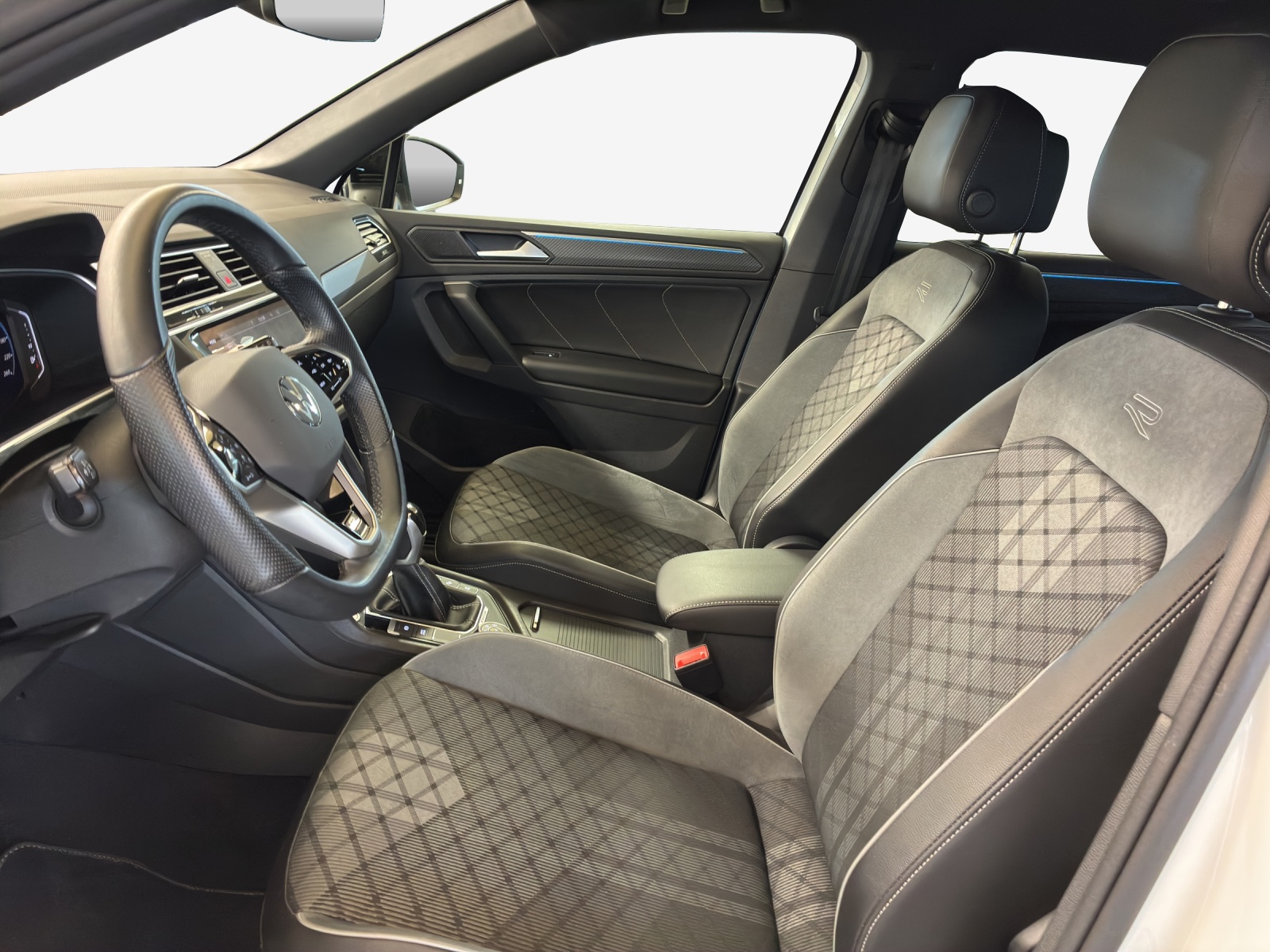 VW Tiguan 2.0TSI R-Line 4Motion DSG-image-7