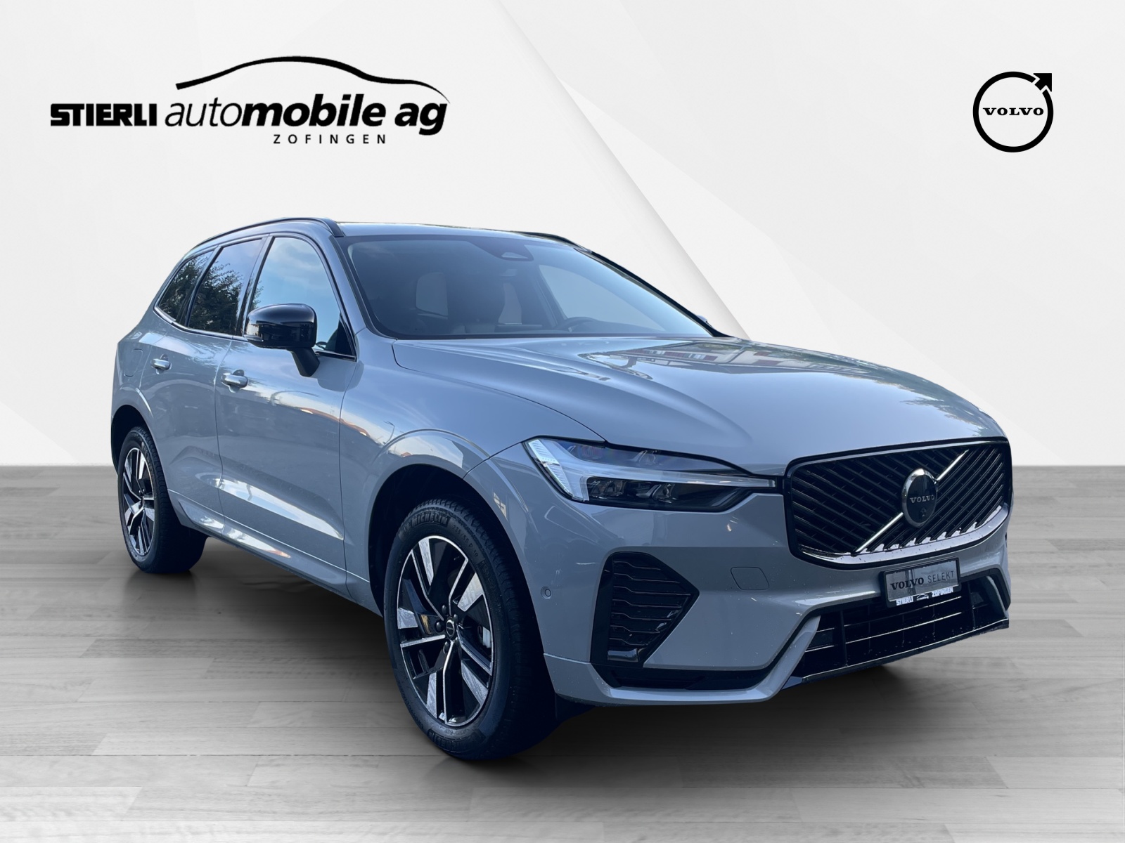 VOLVO XC60 2.0 B5 MH Plus Dark AWD-image-2