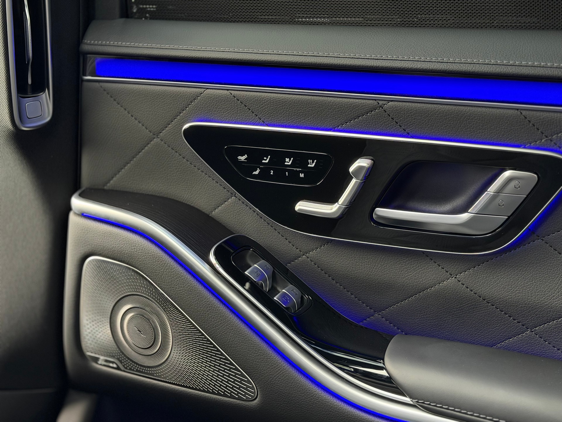 MERCEDES-BENZ S 350 d 4Matic AMG Line 9G-Tronic-image-8