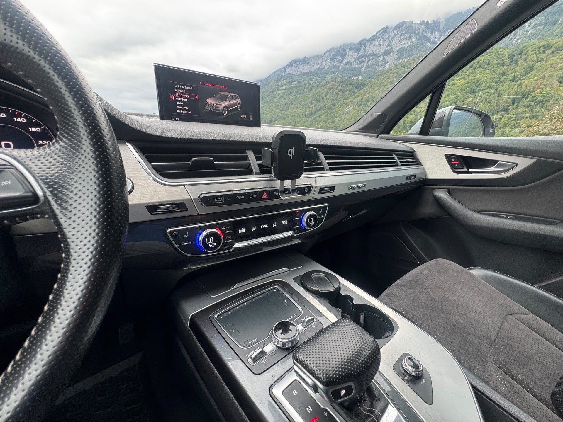 AUDI Q7 3.0 TDI S-line quattro tiptronic-image-15