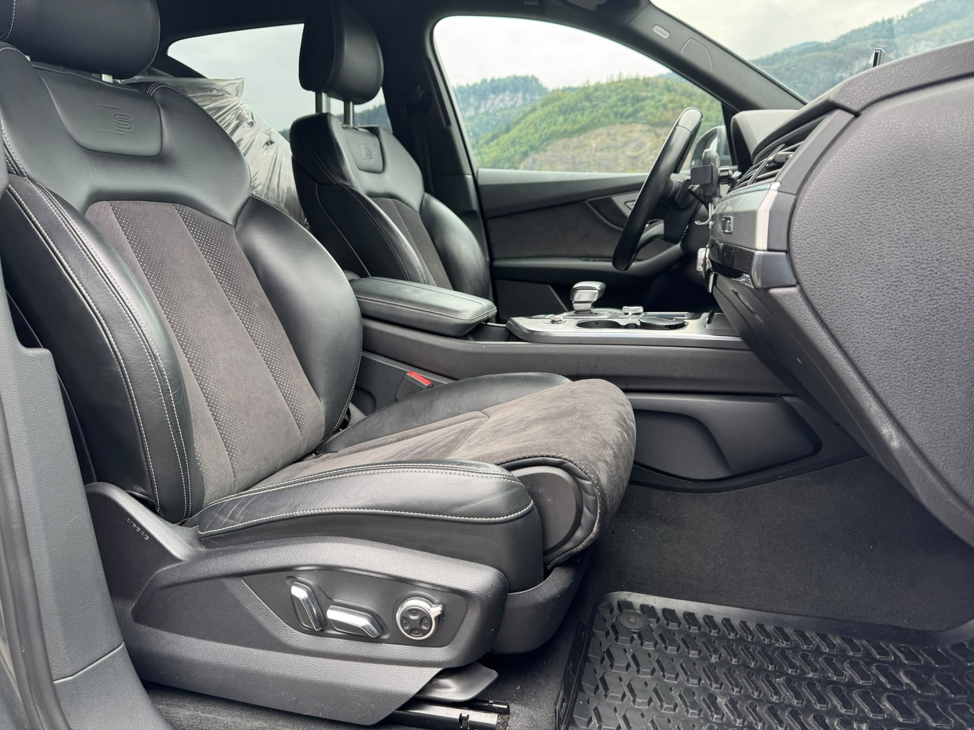 AUDI Q7 3.0 TDI S-line quattro tiptronic-image-5