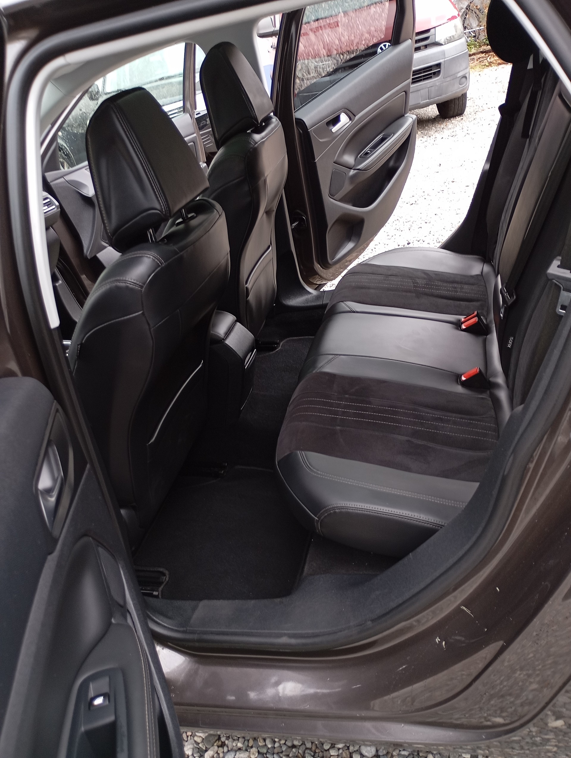 PEUGEOT 308 SW 1.2 THP Féline-image-9