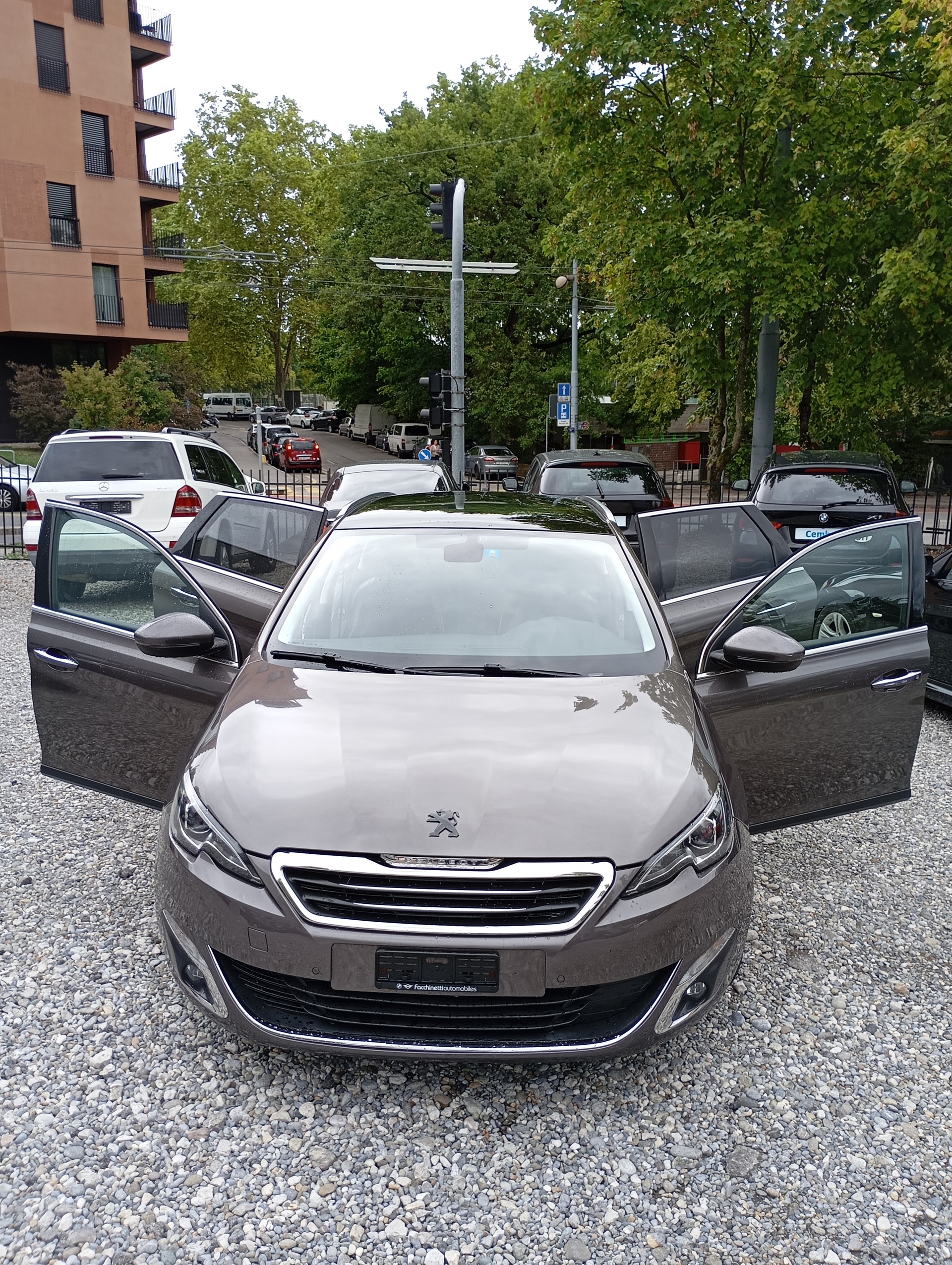 PEUGEOT 308 SW 1.2 THP Féline-image-14