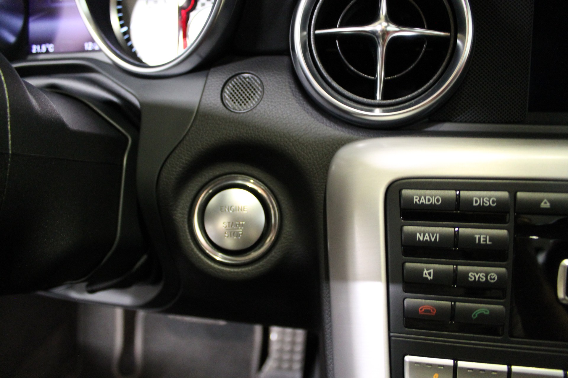 MERCEDES-BENZ SLK 200 Sport AMG Line 7G-Tronic-image-16