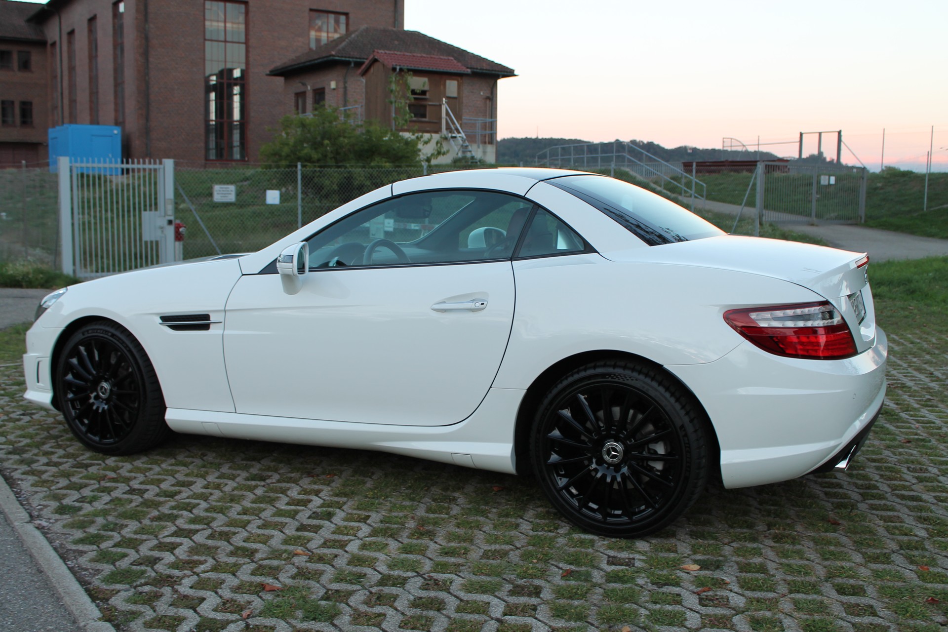 MERCEDES-BENZ SLK 200-image-0
