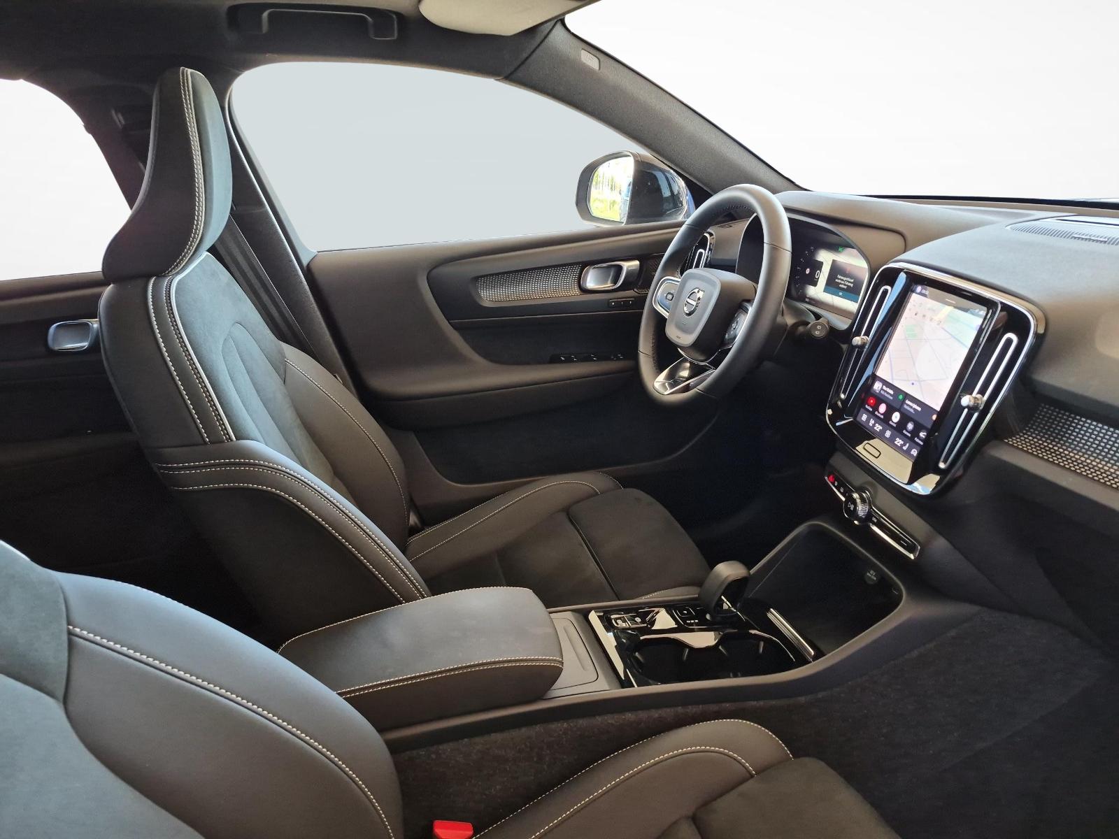VOLVO XC40 2.0 B4 MH Ultimate Dark AWD-image-9