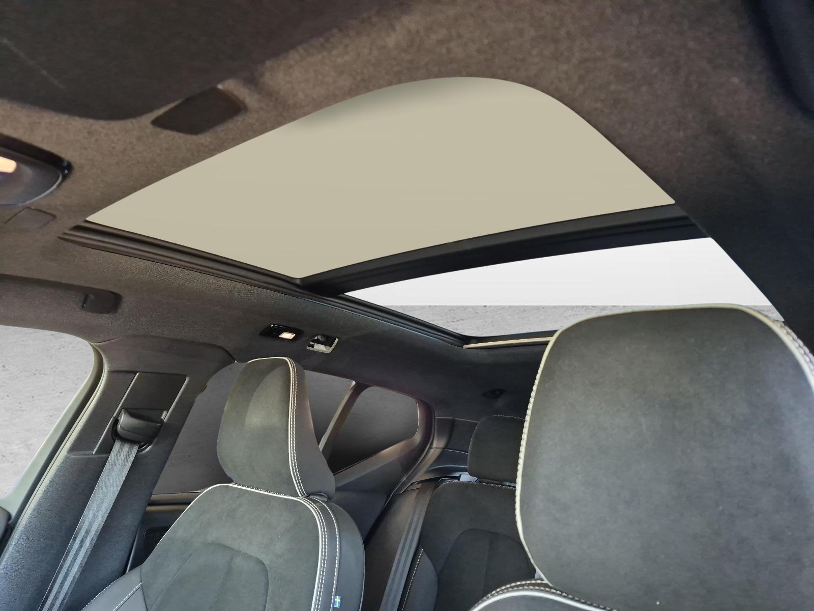 VOLVO XC40 2.0 B4 MH Ultimate Dark AWD-image-17