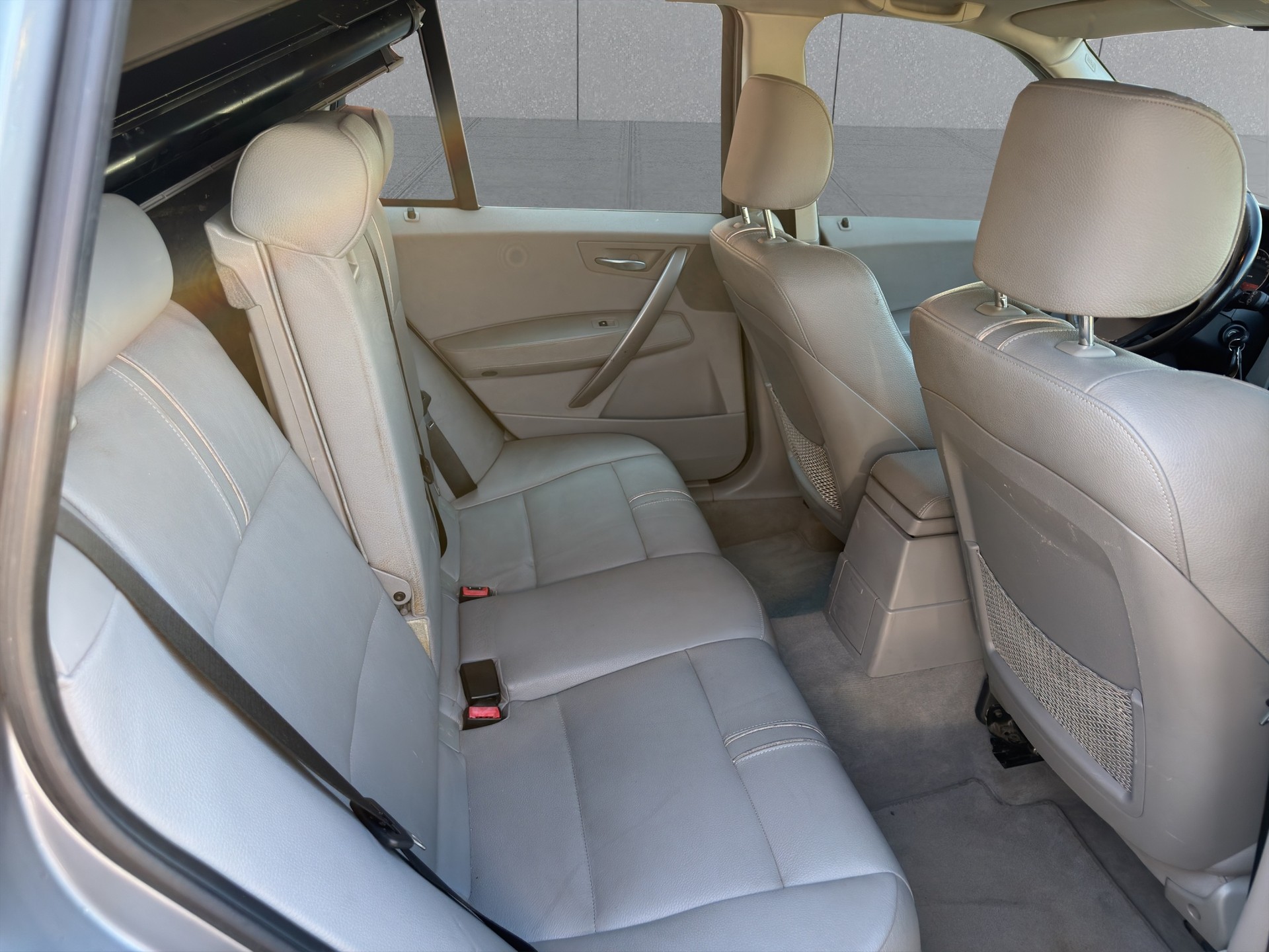 BMW X3 2.5i-image-12