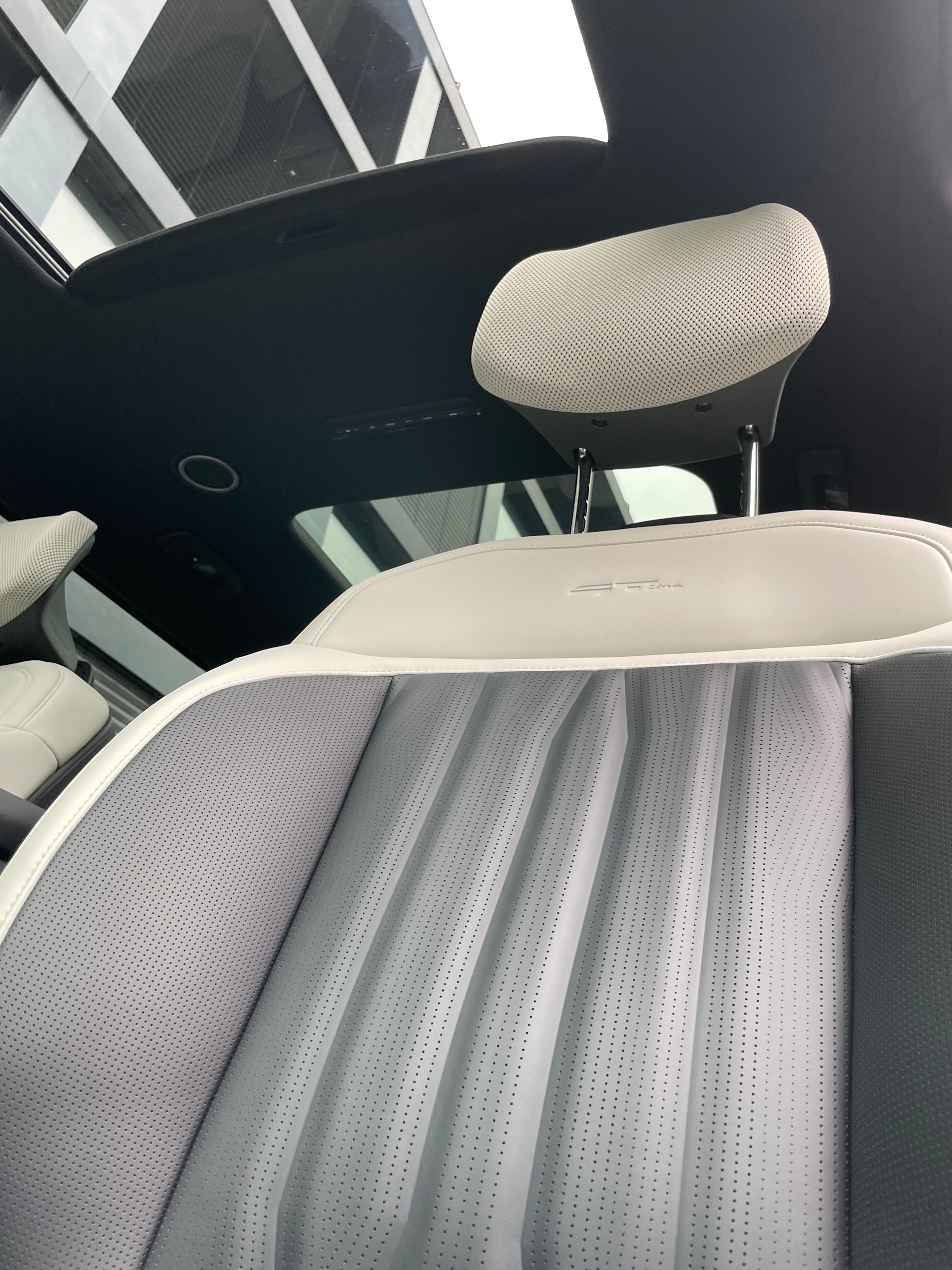 KIA EV9 99,8 kWh GT-Line, 7-Sitzer mit Panoramadach-image-10