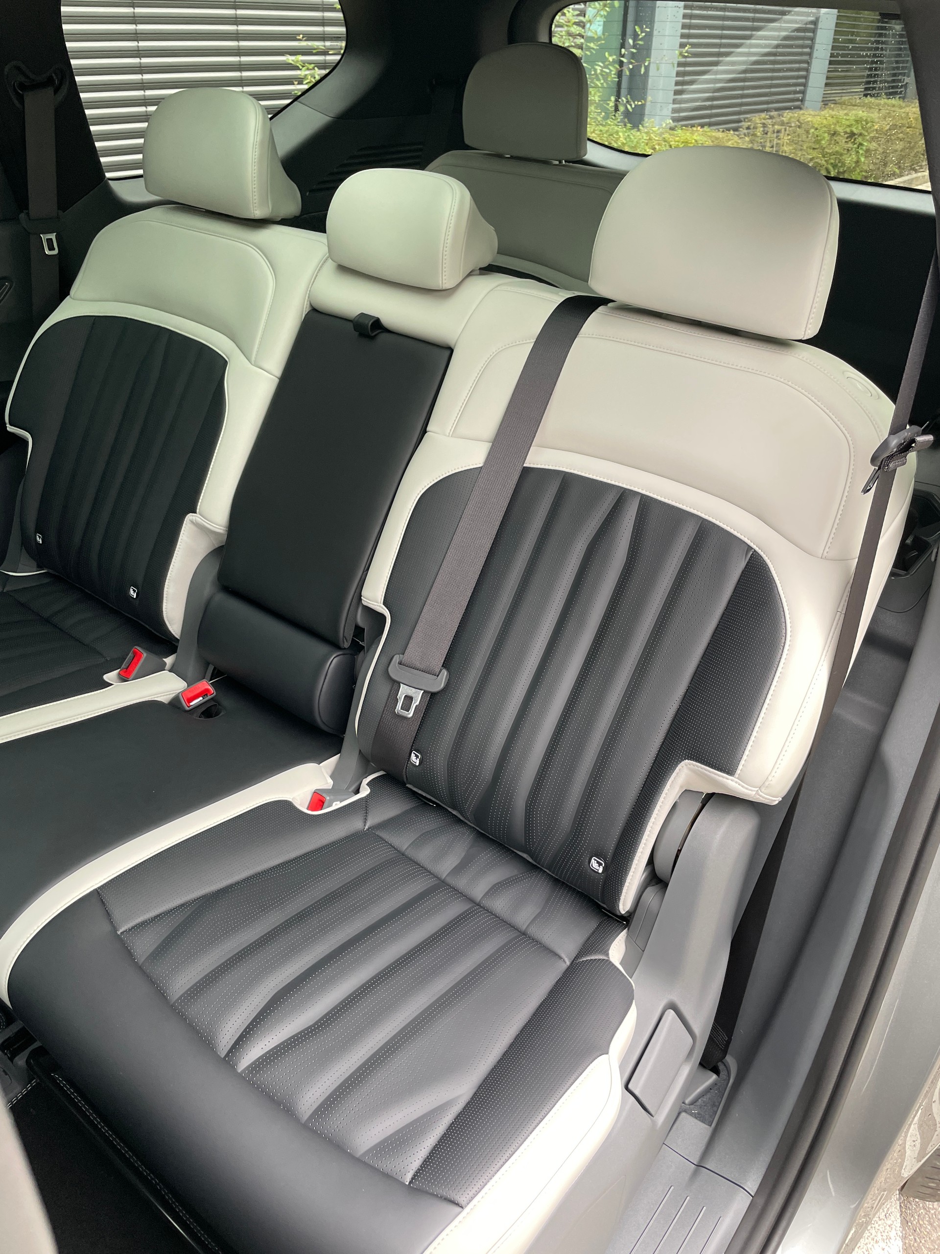KIA EV9 99,8 kWh GT-Line, 7-Sitzer mit Panoramadach-image-12