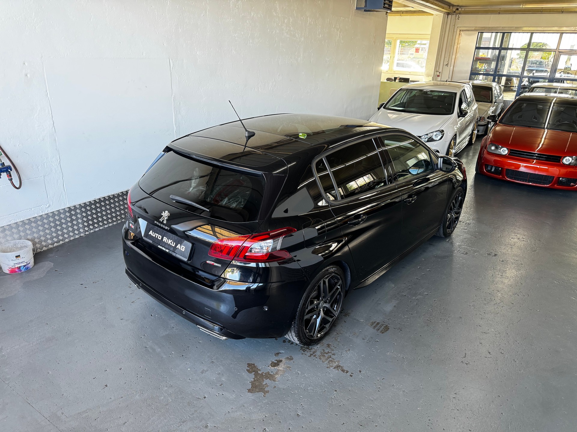 PEUGEOT 308 1.2 Pure Tech GT Line EAT8-image-7