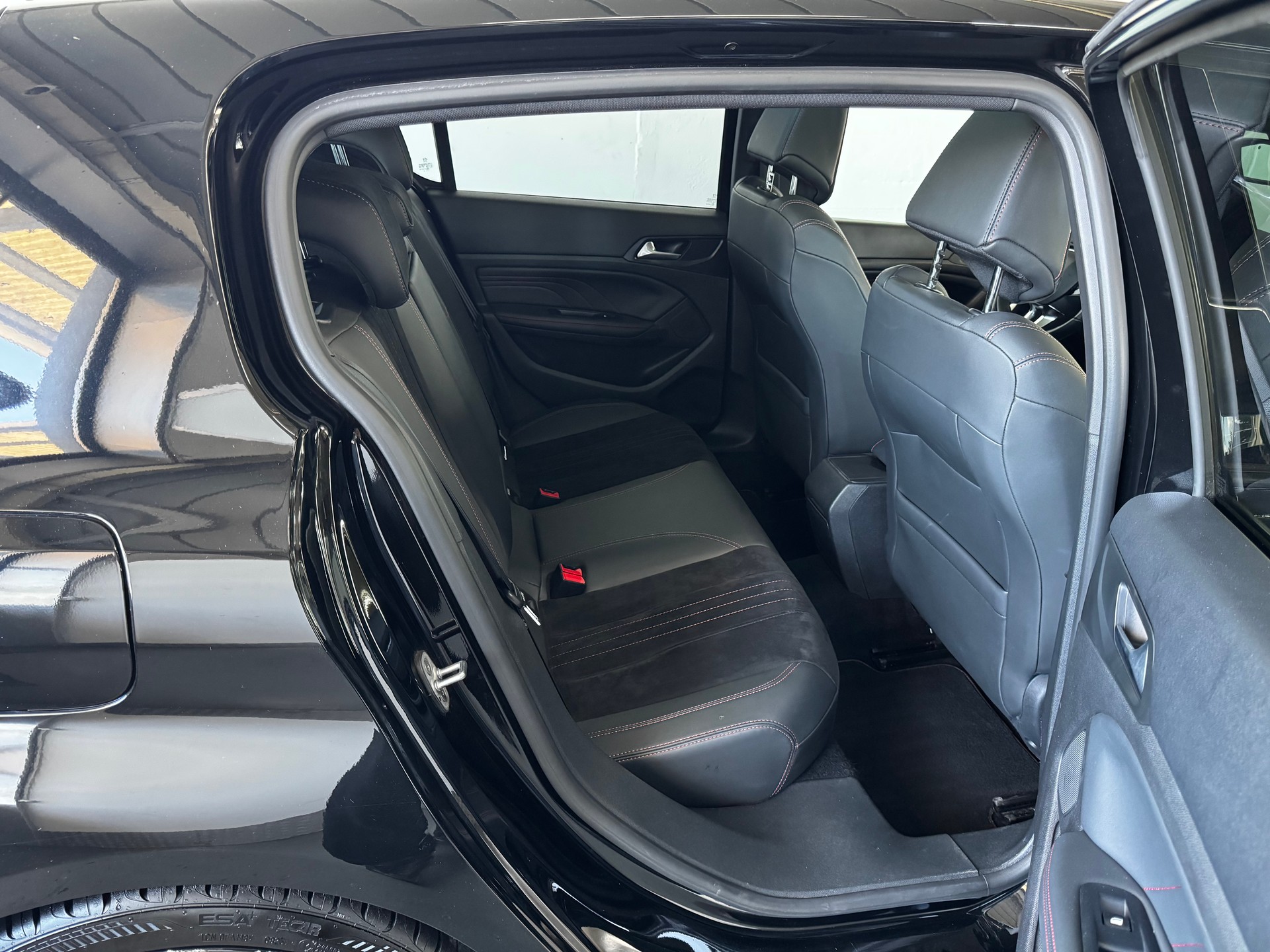 PEUGEOT 308 1.2 Pure Tech GT Line EAT8-image-20