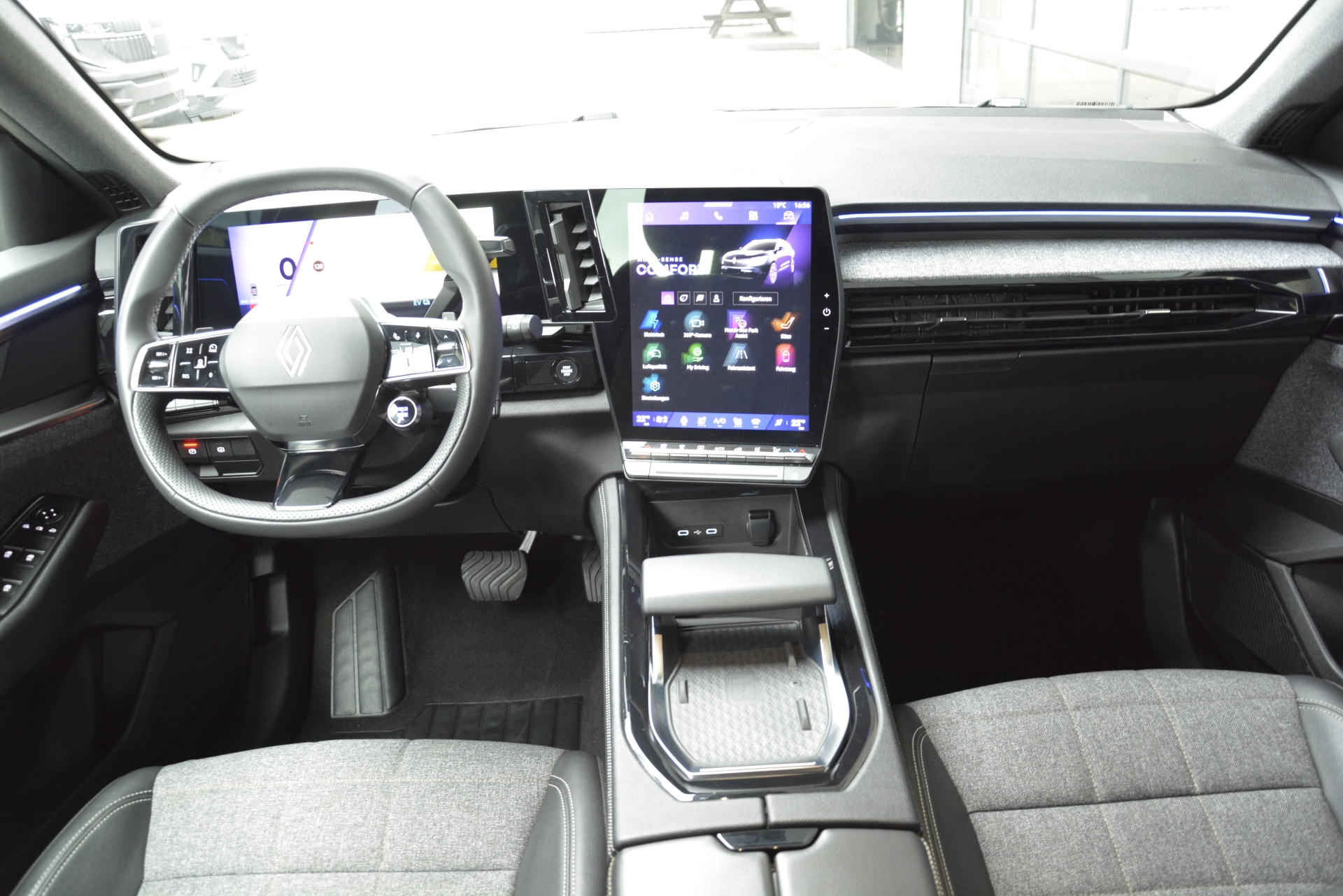RENAULT Espace 1.2 E-Tech techno *7 Plätzer*-image-7