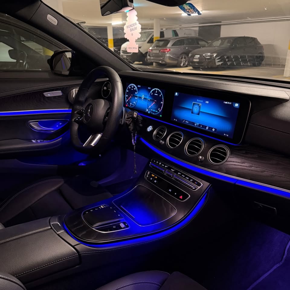 MERCEDES-BENZ E 220 d AMG Line 4matic-image-3