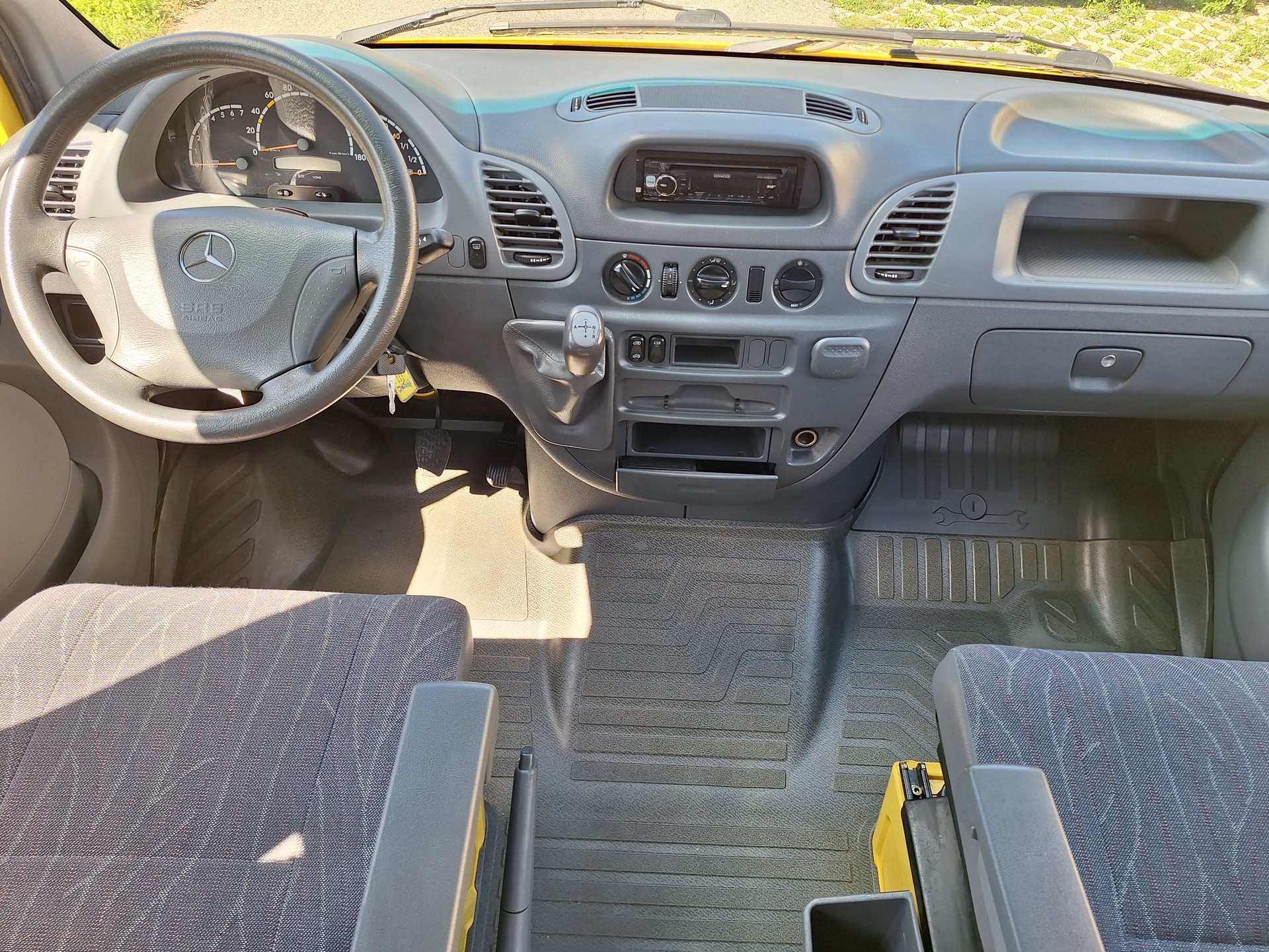 MERCEDES-BENZ Sprinter 211 CDI-image-10