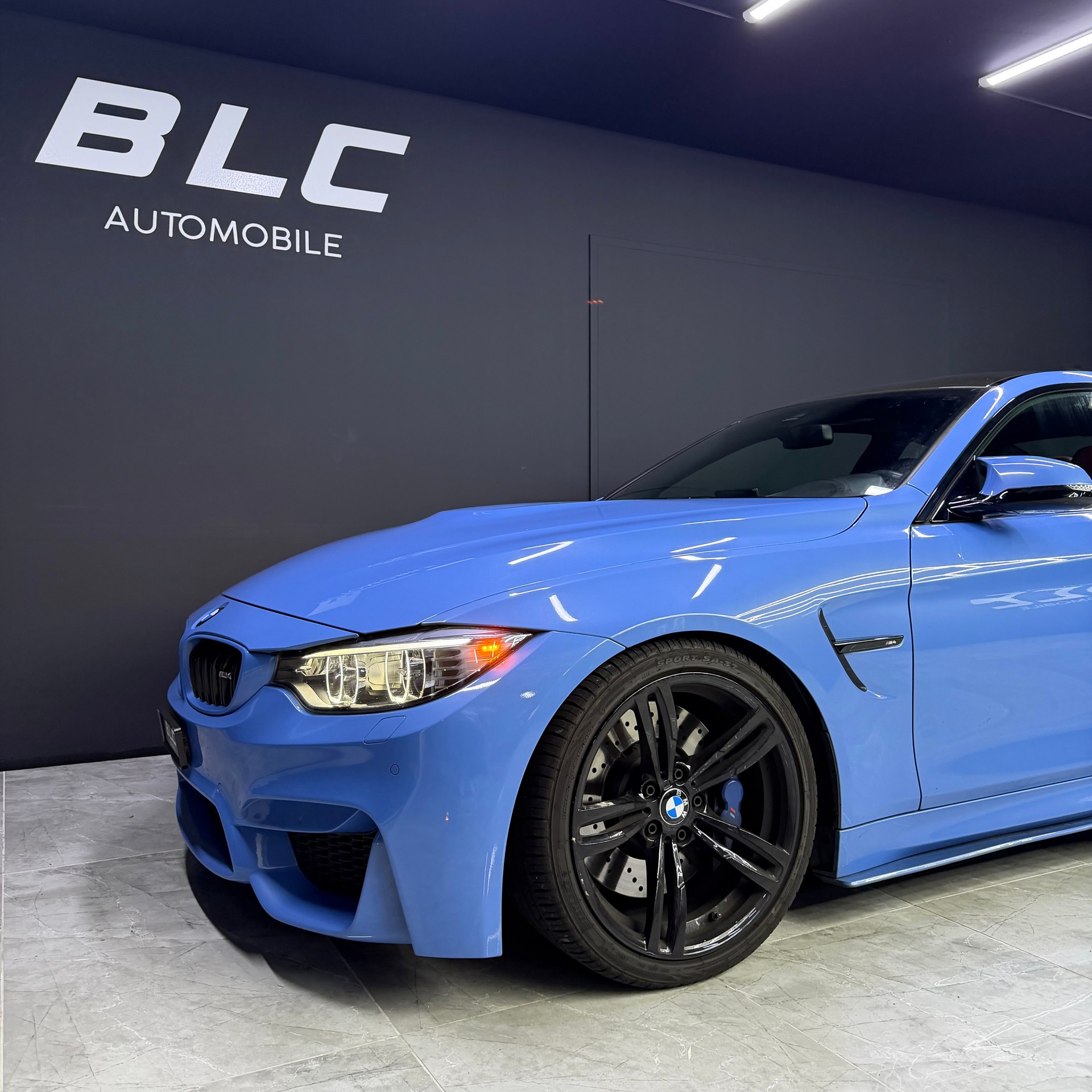 BMW M4 Coupé-image-1
