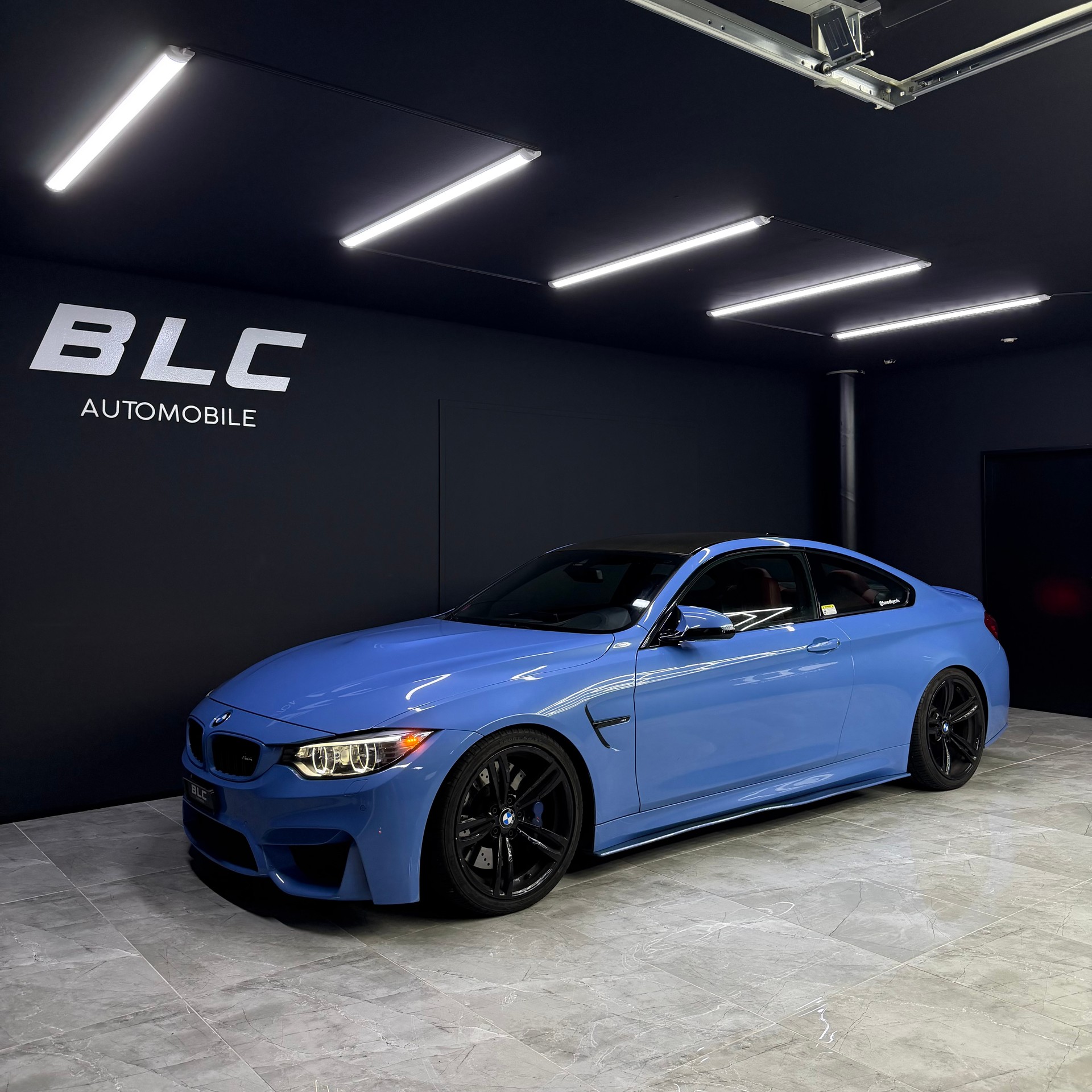 BMW M4 Coupé-image-0