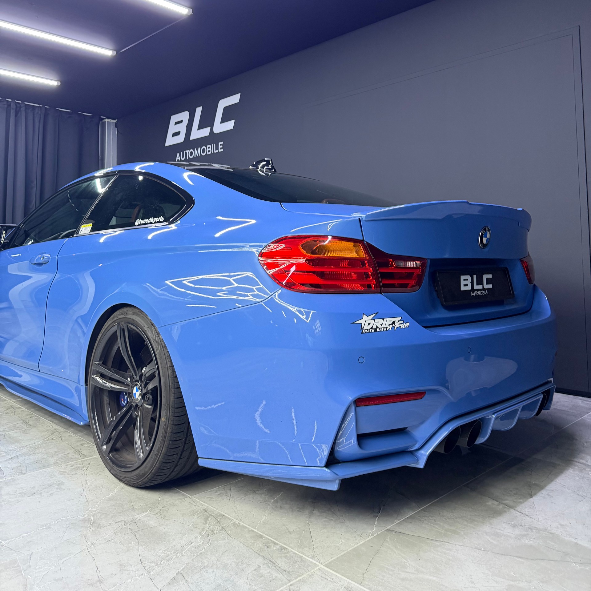 BMW M4 Coupé-image-5
