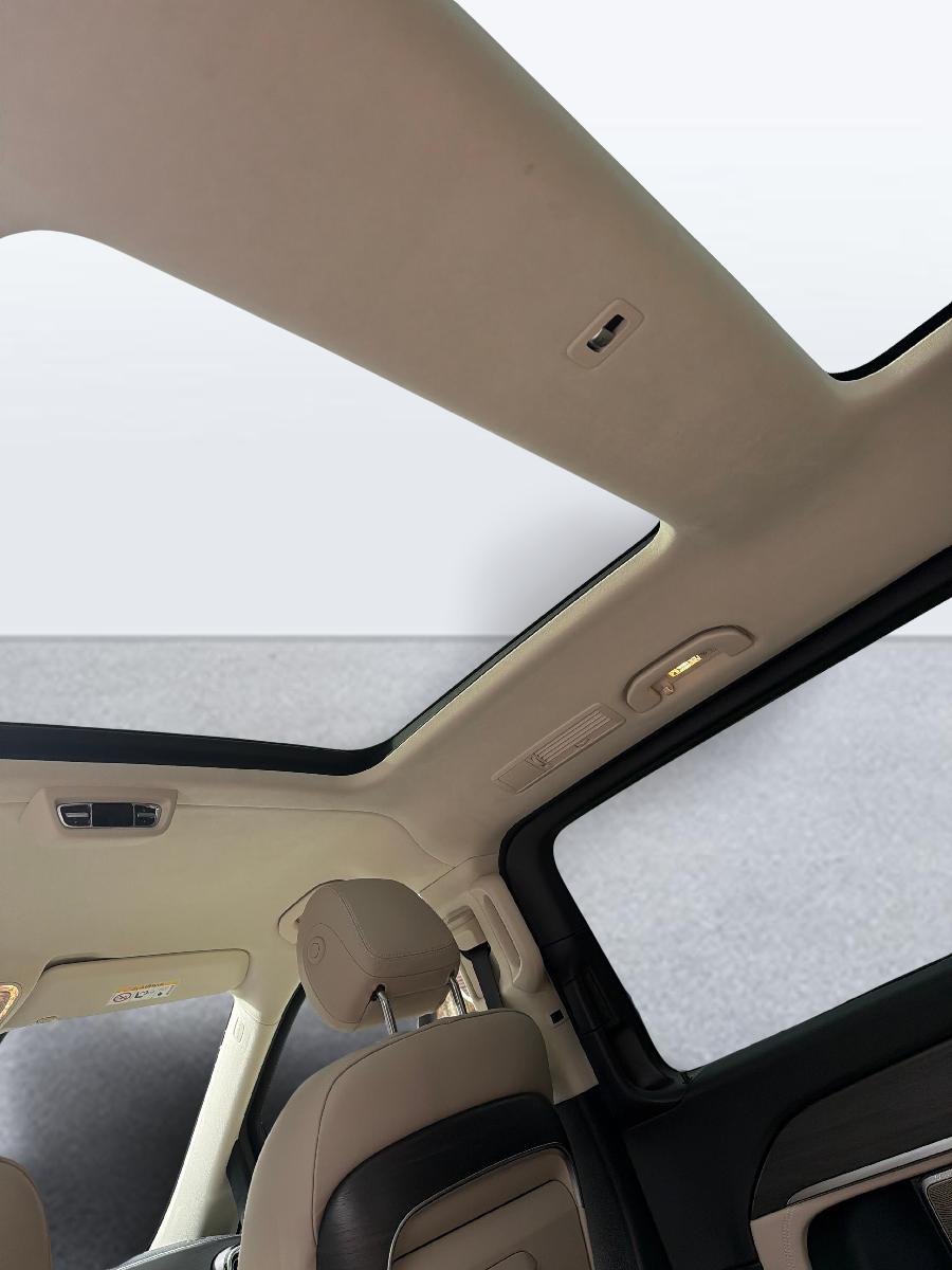 MERCEDES-BENZ V 300 d Exclusive lang Van-image-14