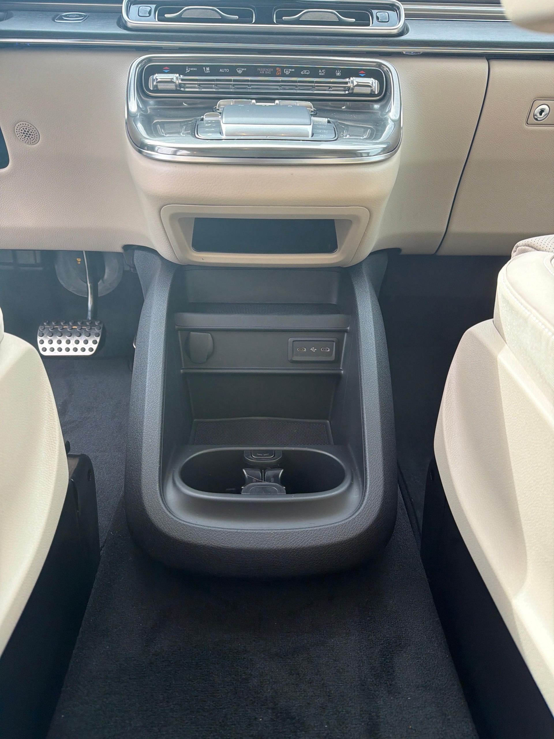 MERCEDES-BENZ V 300 d Exclusive lang Van-image-17