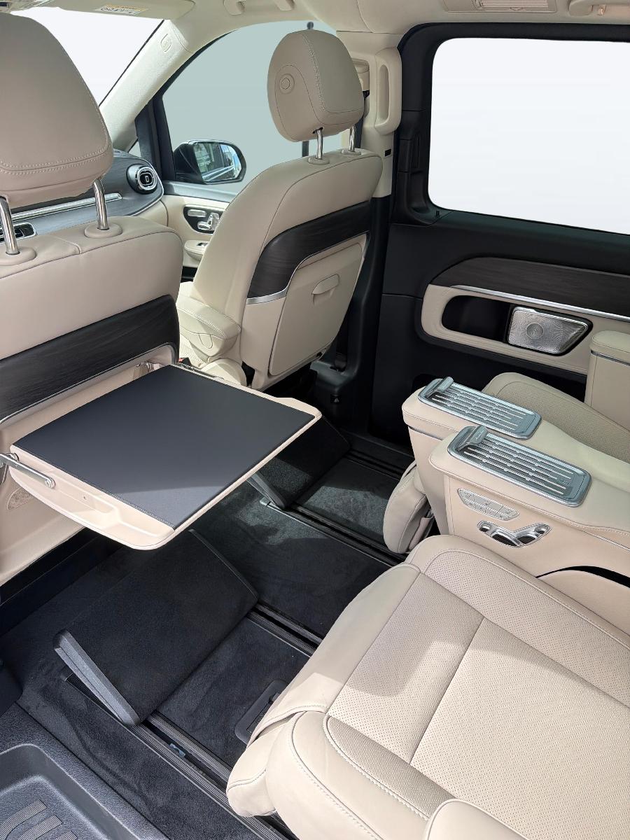 MERCEDES-BENZ V 300 d Exclusive lang Van-image-12