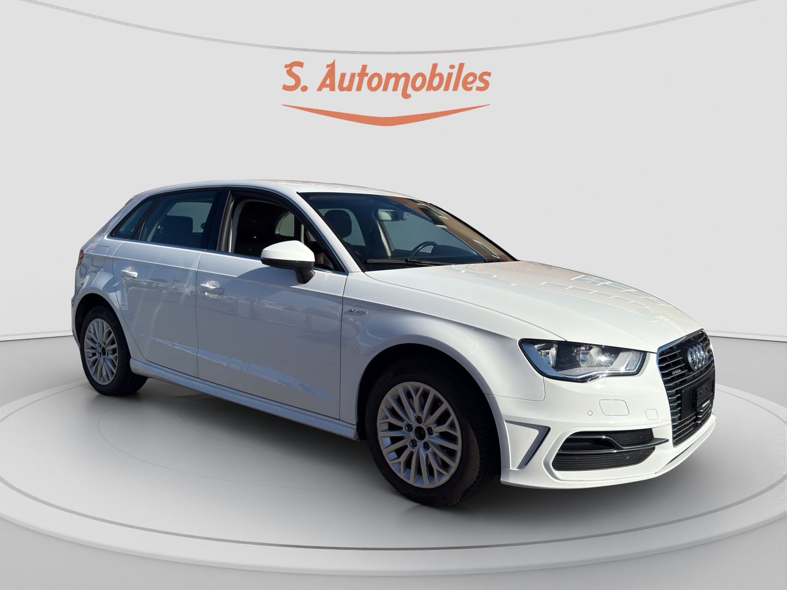 AUDI A3 Sportback 1.4 e-tron Attraction S-tronic-image-6