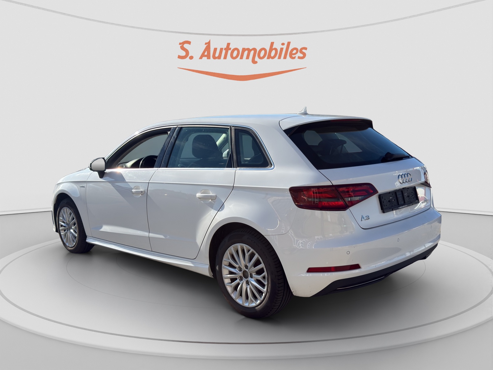 AUDI A3 Sportback 1.4 e-tron Attraction S-tronic-image-2