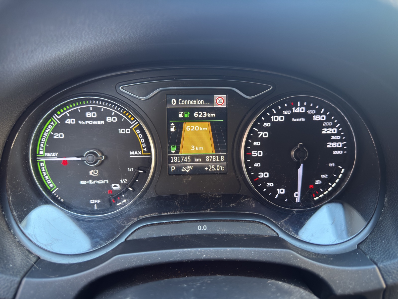 AUDI A3 Sportback 1.4 e-tron Attraction S-tronic-image-10