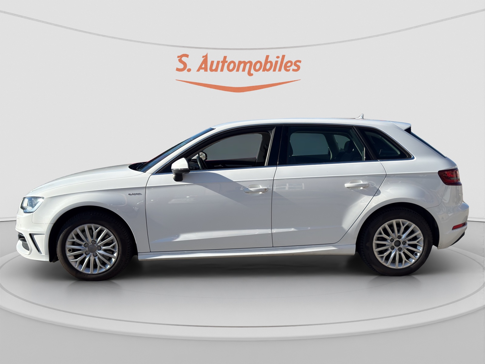 AUDI A3 Sportback 1.4 e-tron Attraction S-tronic-image-3