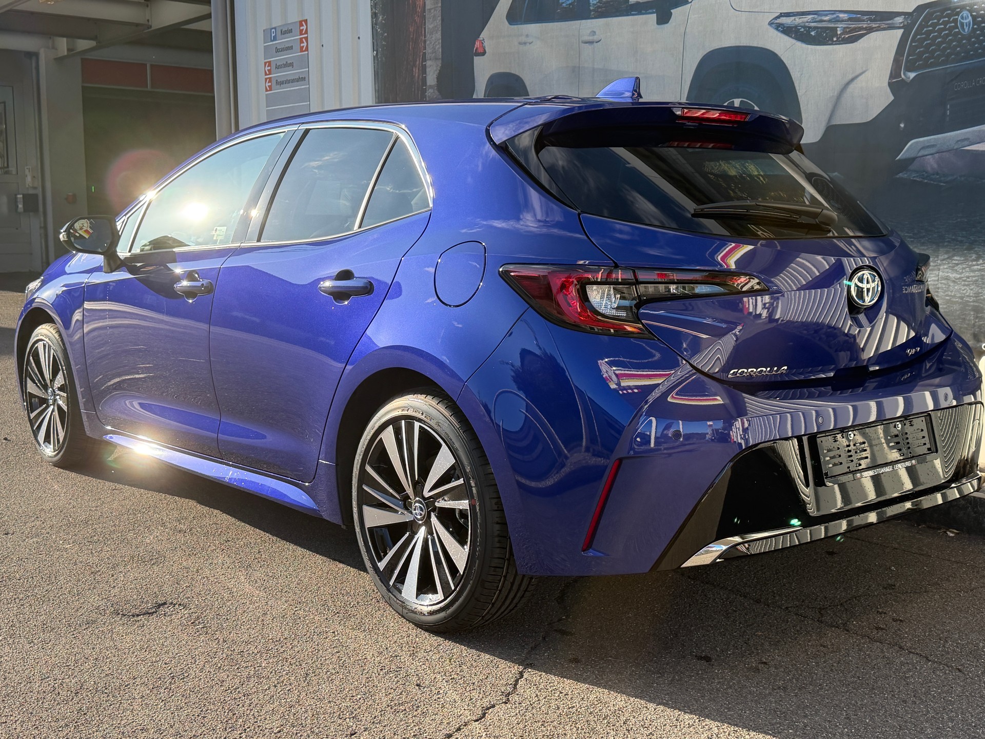 TOYOTA Corolla 2.0 HSD Trend e- CVT-image-4