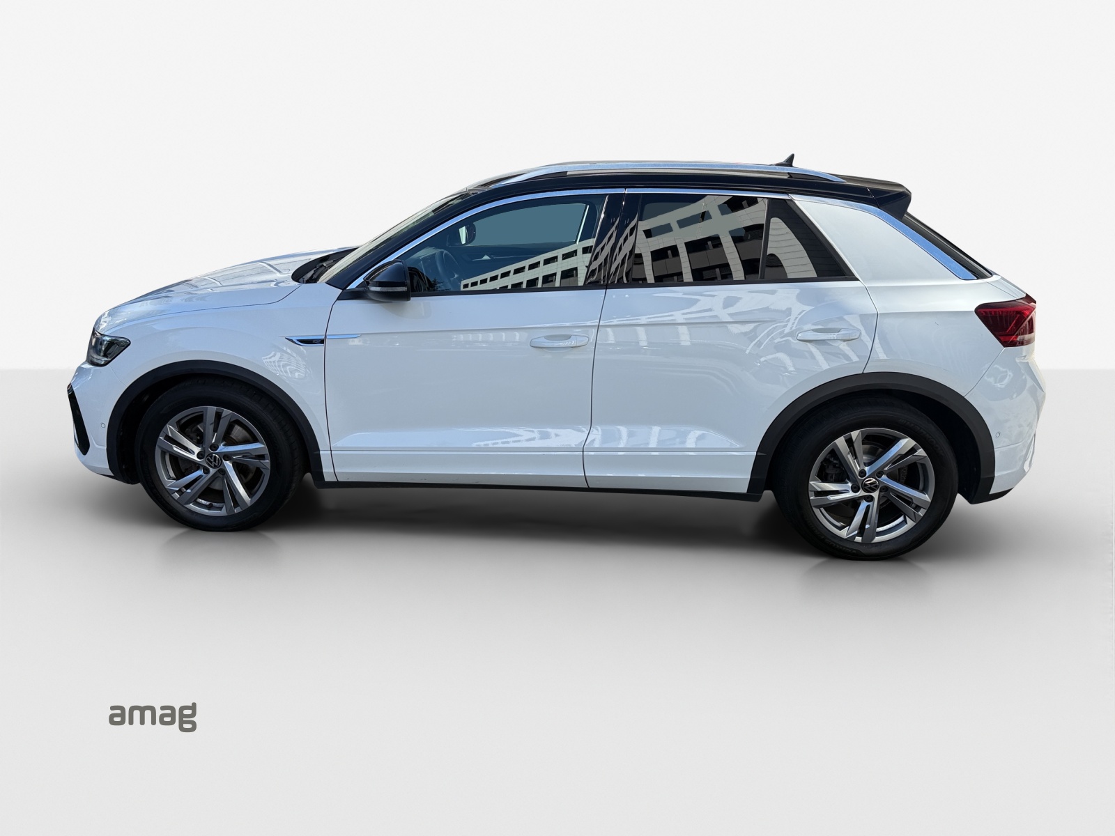 VW T-Roc 2.0 TSI R-Line DSG 4Motion-image-1