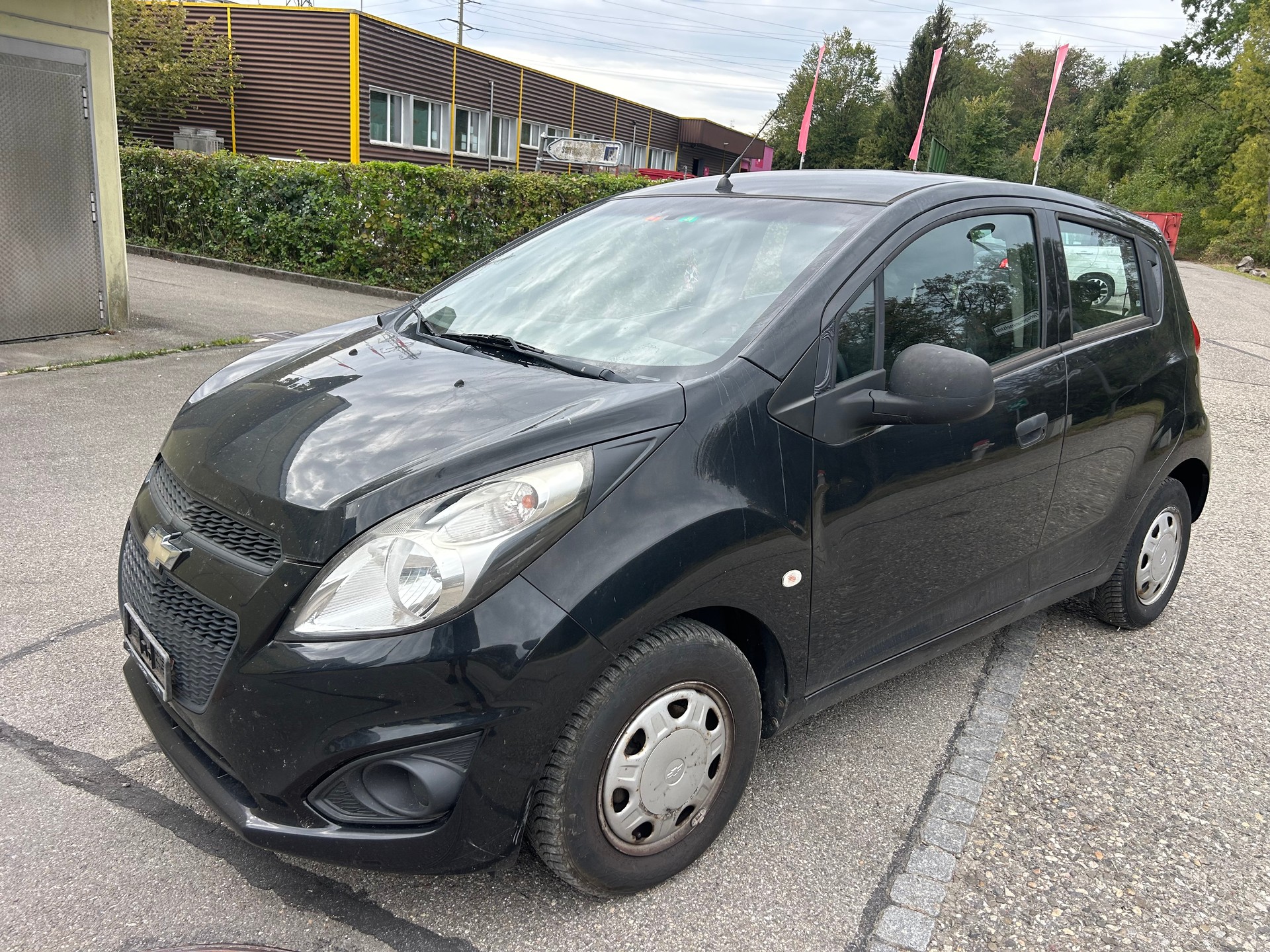 CHEVROLET Spark 1.0 LS Cool-image-1