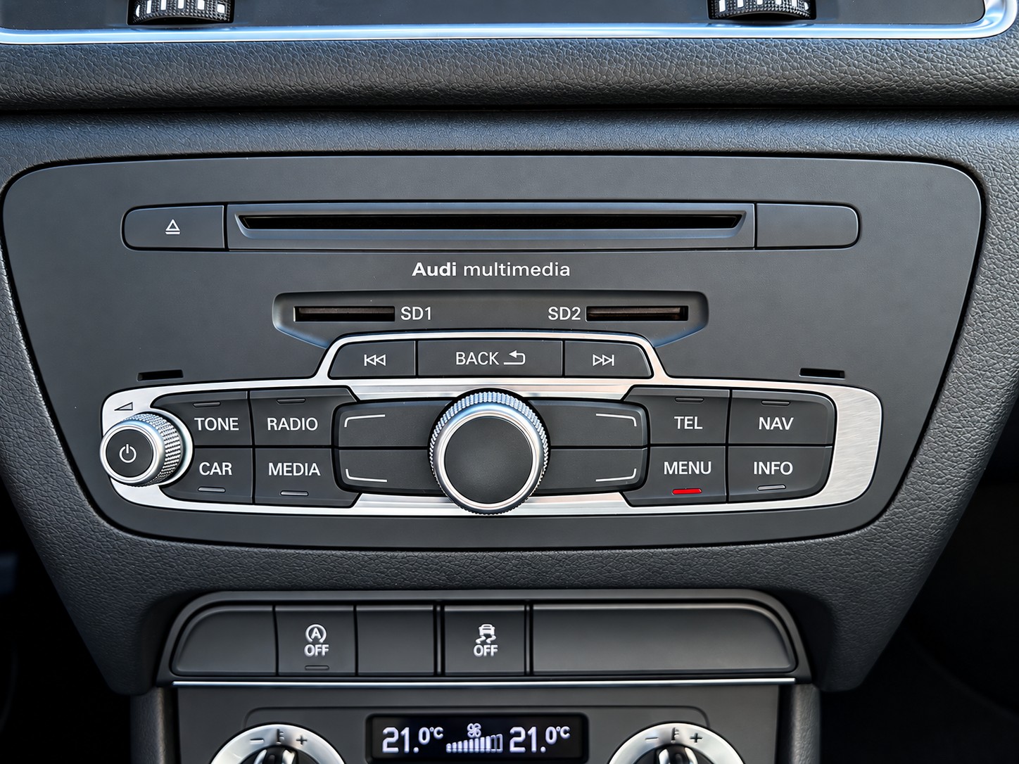 AUDI Q3 2.0 TDI-image-13