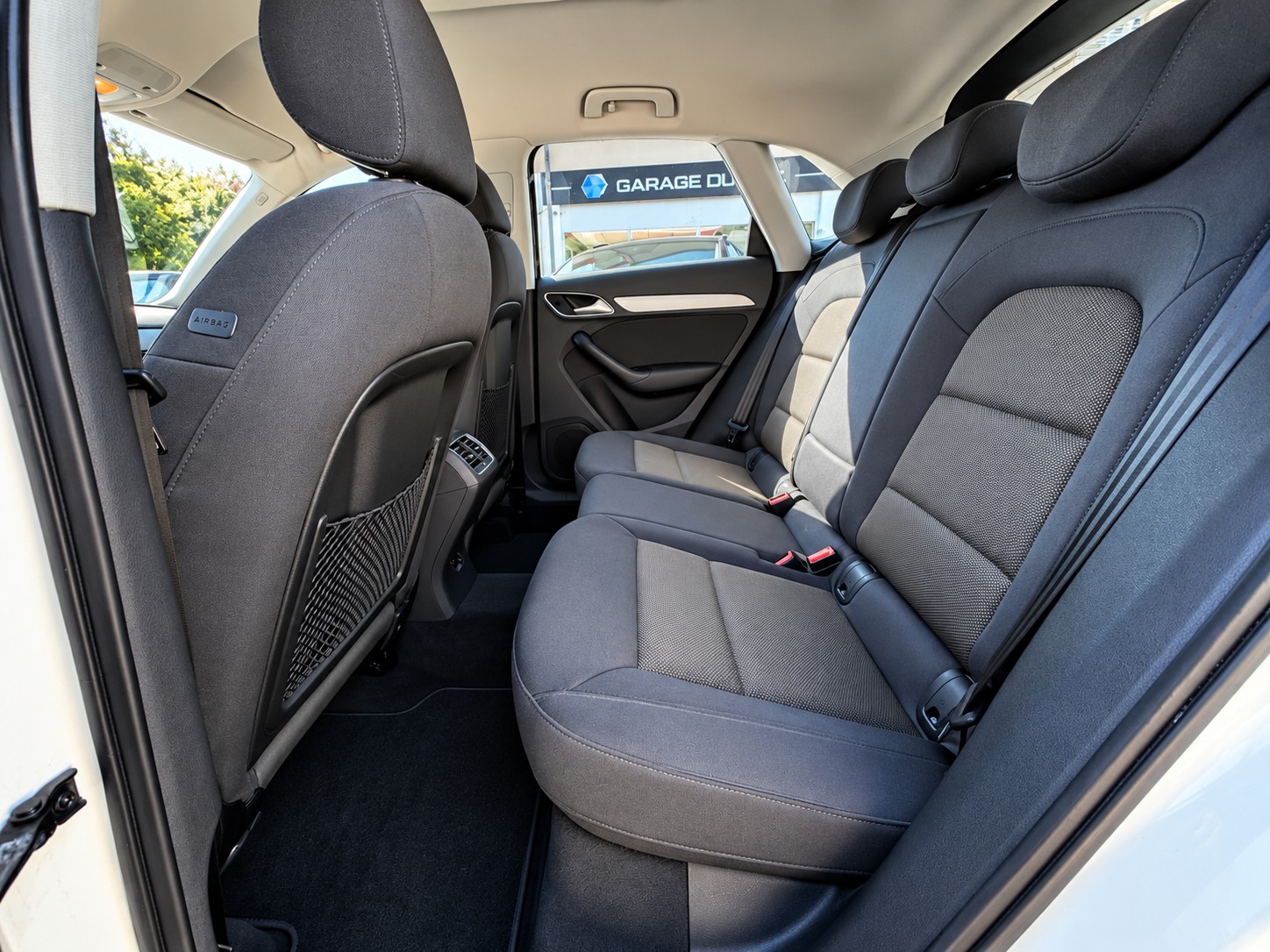 AUDI Q3 2.0 TDI-image-8