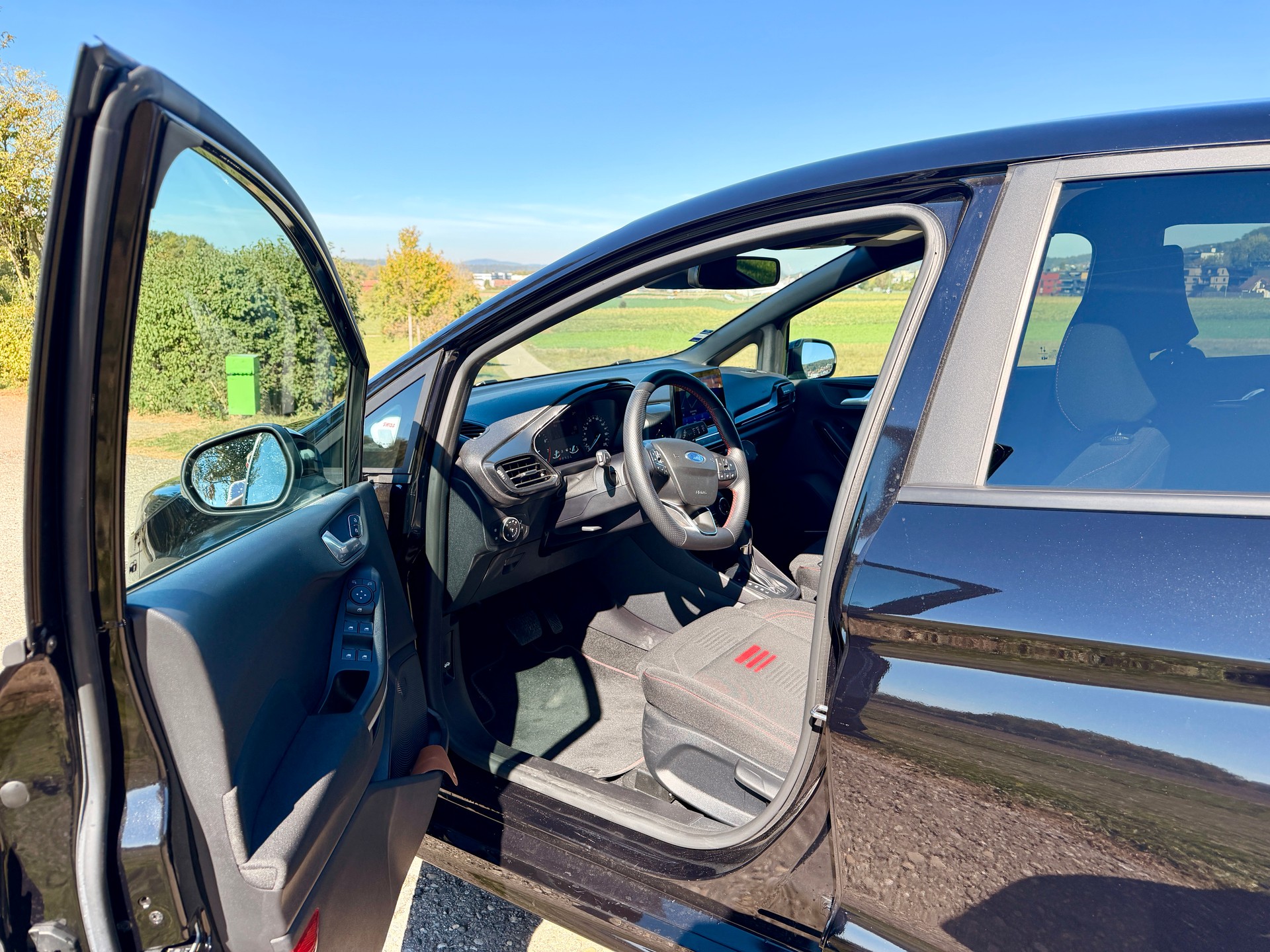 FORD 1.0 EcoB Hybrid ST-Line X *mit FORD Garantie*-image-5