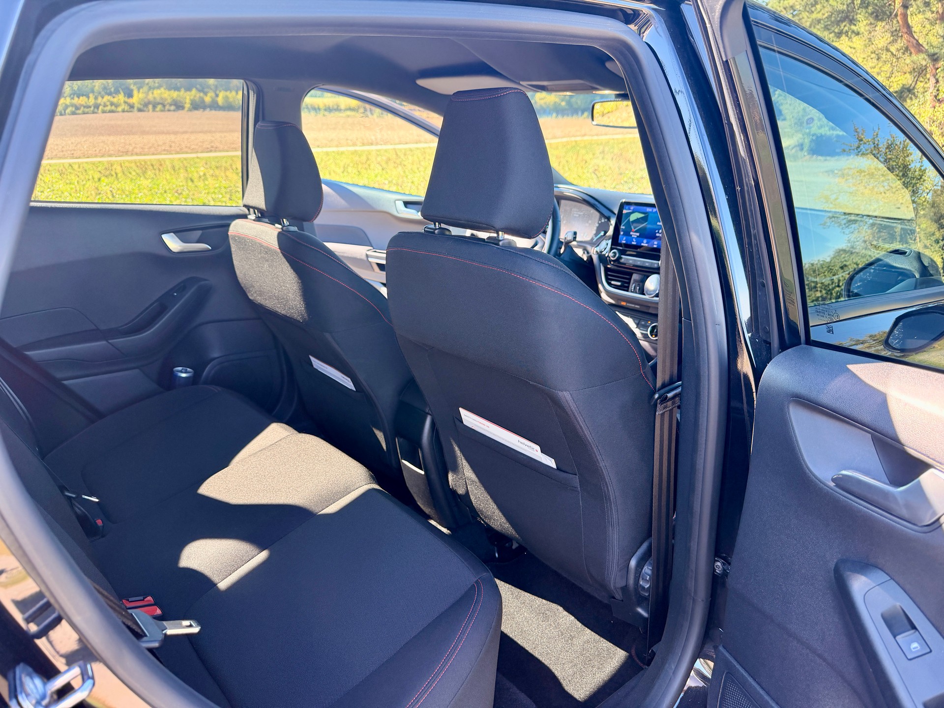 FORD 1.0 EcoB Hybrid ST-Line X *mit FORD Garantie*-image-9