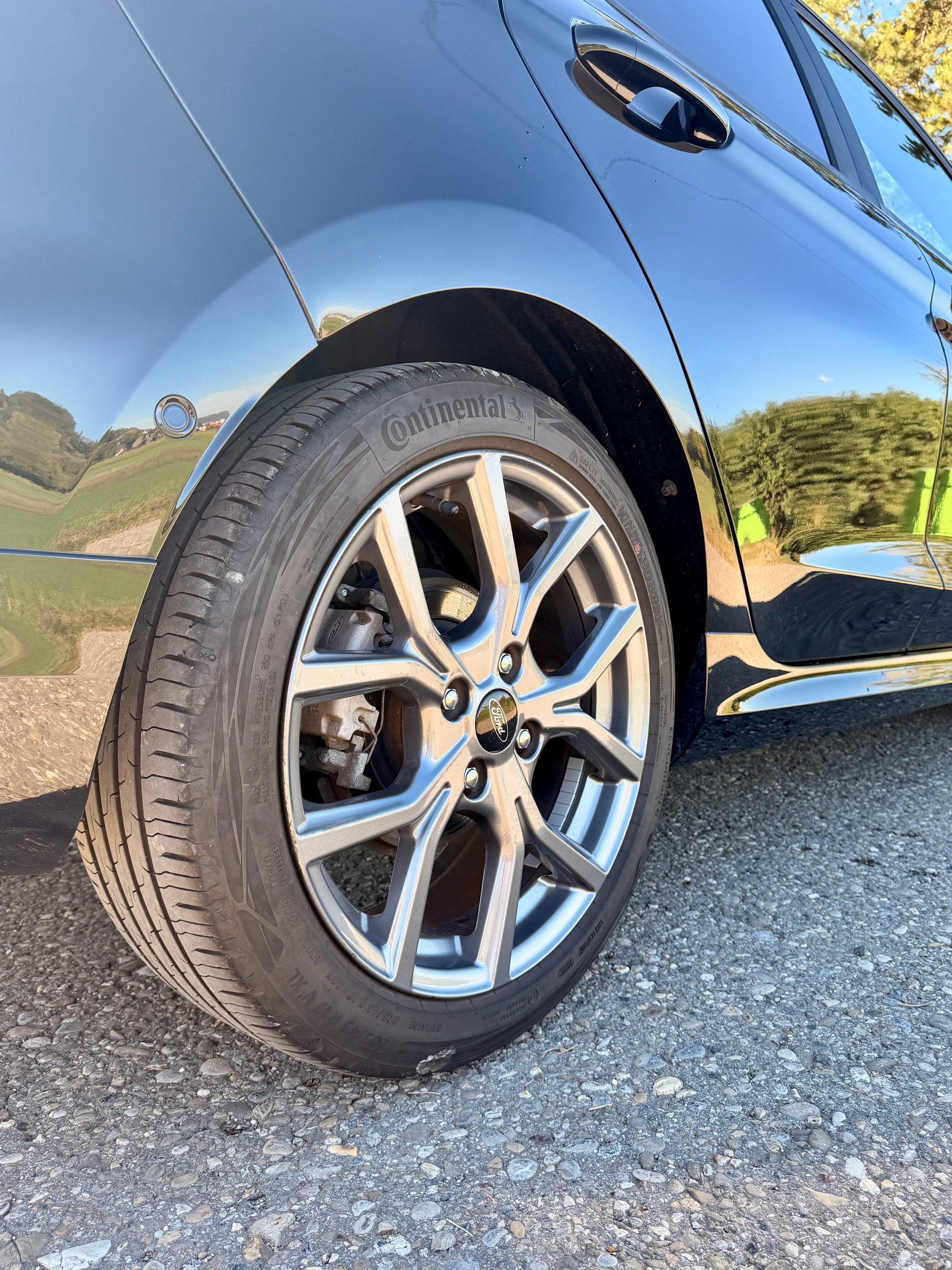 FORD 1.0 EcoB Hybrid ST-Line X *mit FORD Garantie*-image-4