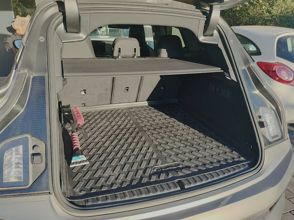 BMW iX xDrive50-image-1