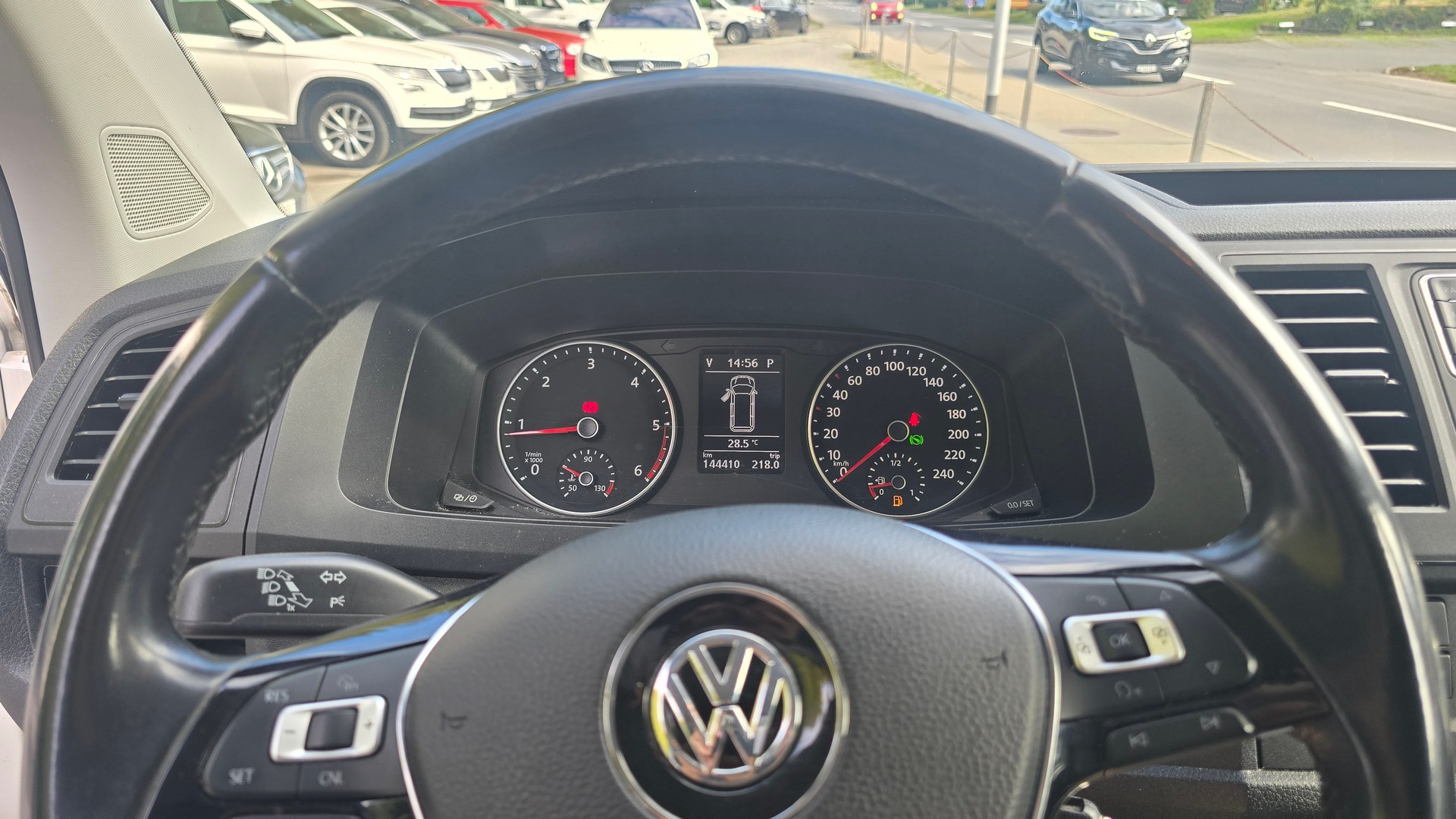 VW T6.1 2.0 TDI DSG-image-13