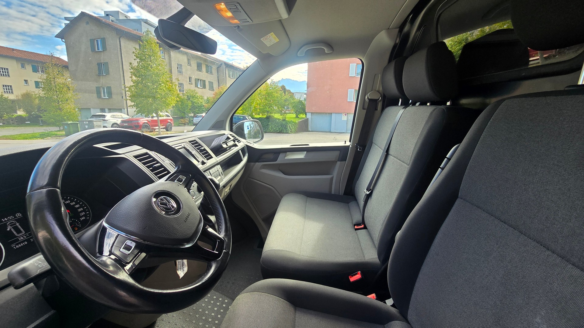 VW T6.1 2.0 TDI DSG-image-11