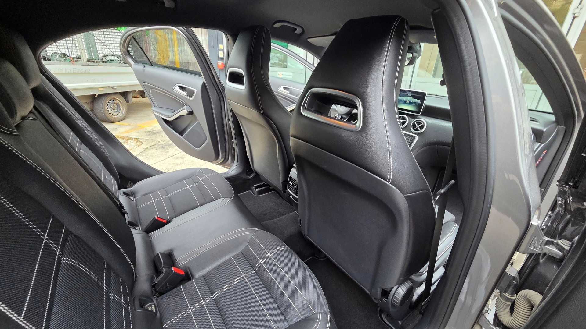 MERCEDES-BENZ A 200 CDI Urban 7G-DCT-image-10